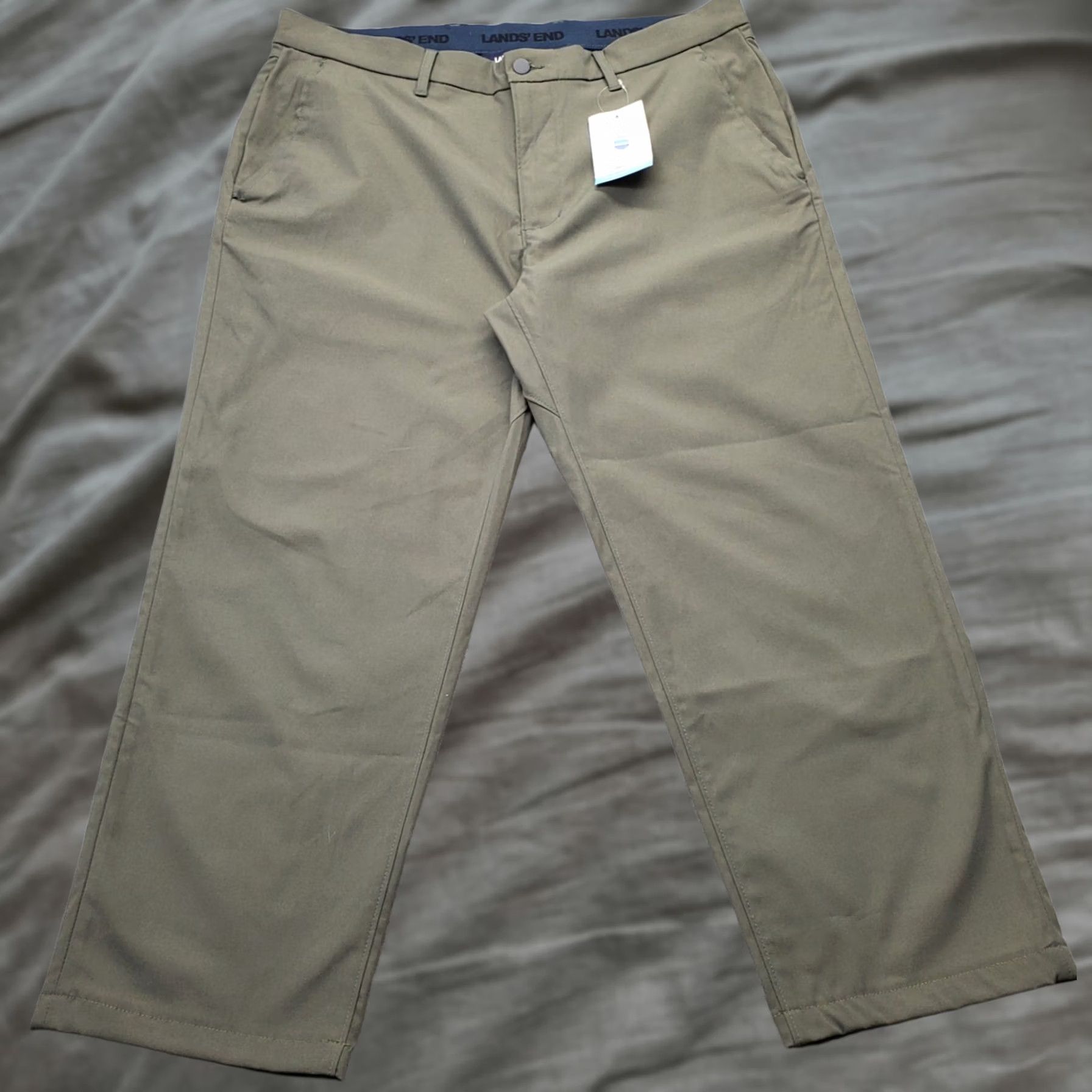 Lands' End Lands' End Men Green 37 Straight Leg Pants Dress Pants Regular Size: Mens Size 37: Green: Moisture Control: Preppy, Solid, Flat Front, Pockets, Sl... Size US 37 - 1 Thumbnail