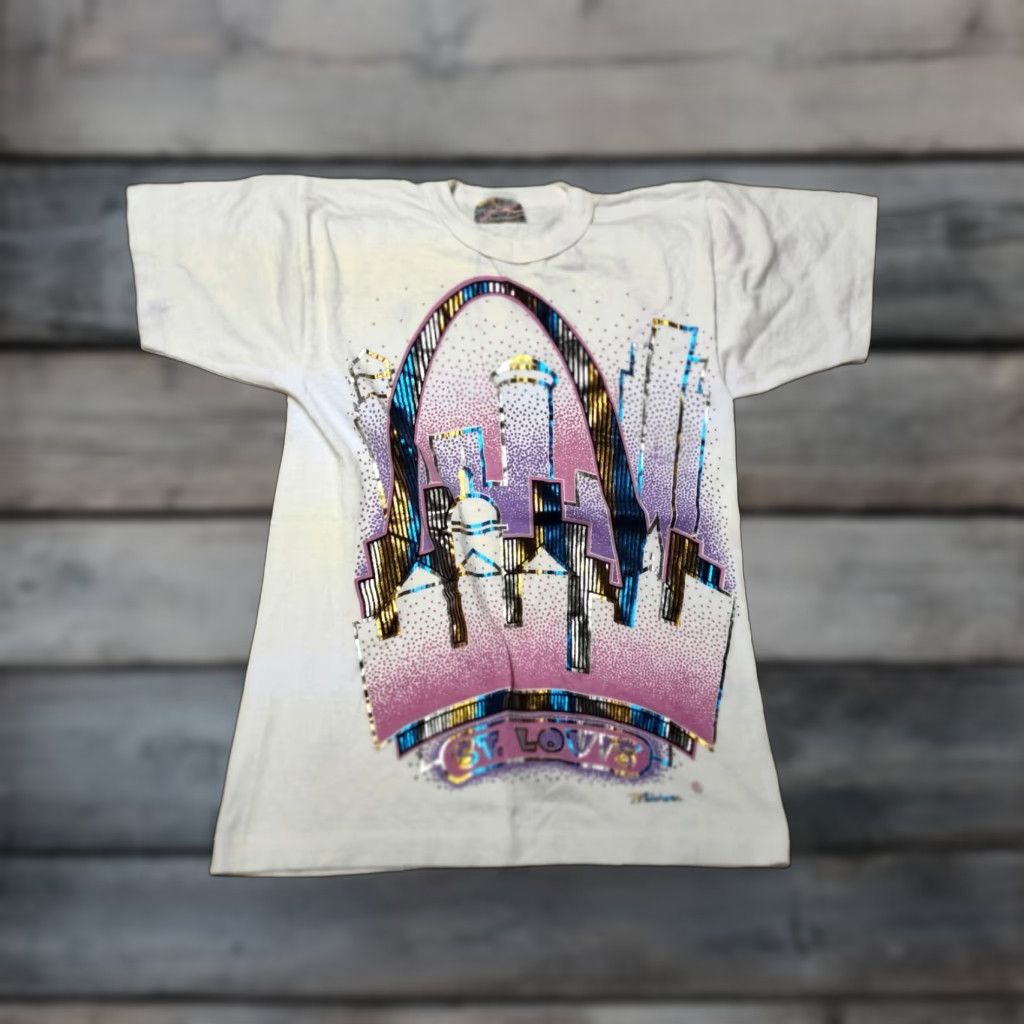 Vintage VINTAGE Michou Graphic T-Shirt St Louis Arch Short Sleeve Crew Neck White Adult Small 90s Mens Size US S / EU 44-46 / 1 - 1 Thumbnail