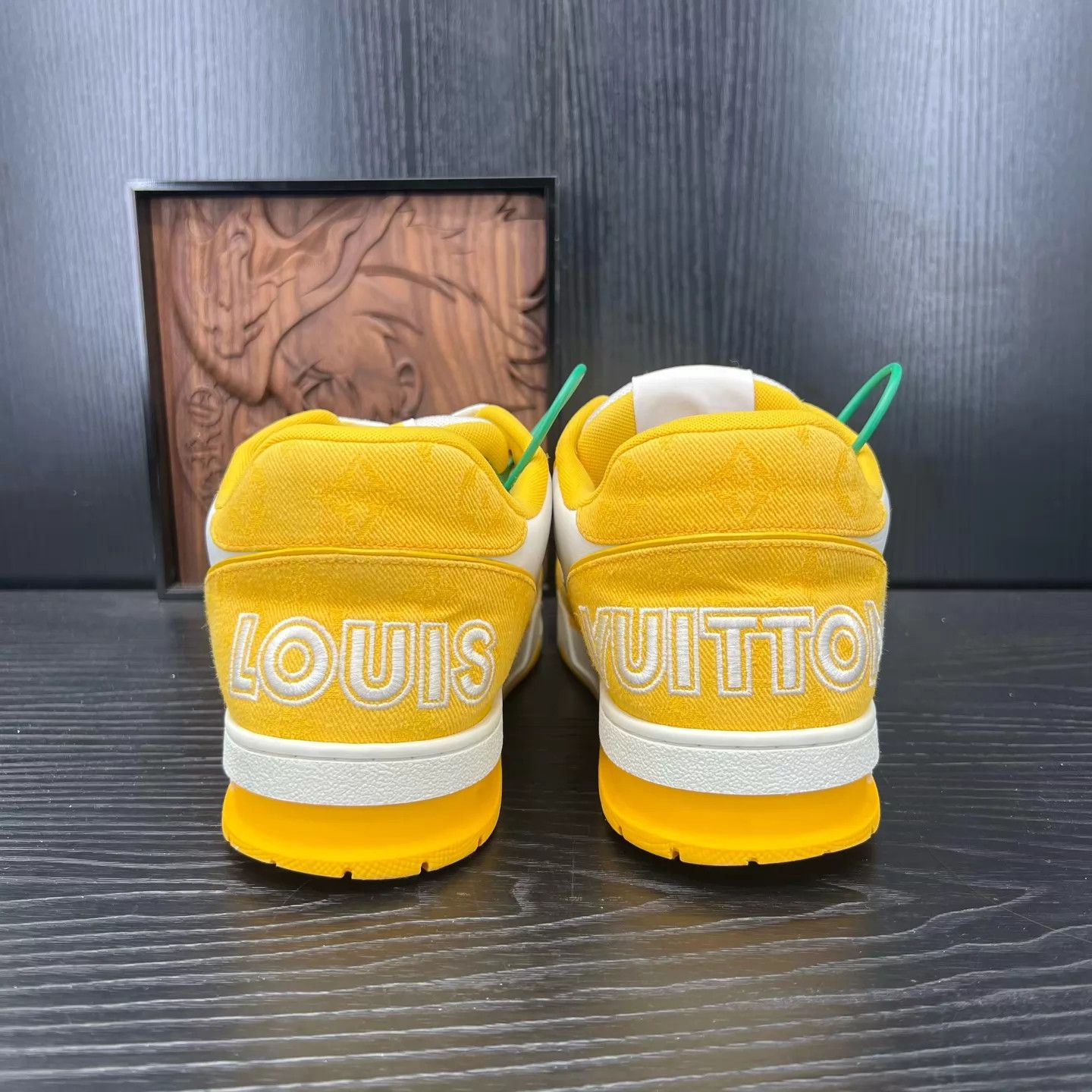 Louis Vuitton LV Trainer White Yellow Velcro 9.5/43.5 Size US 10.5 / EU 43-44 - 3 Thumbnail
