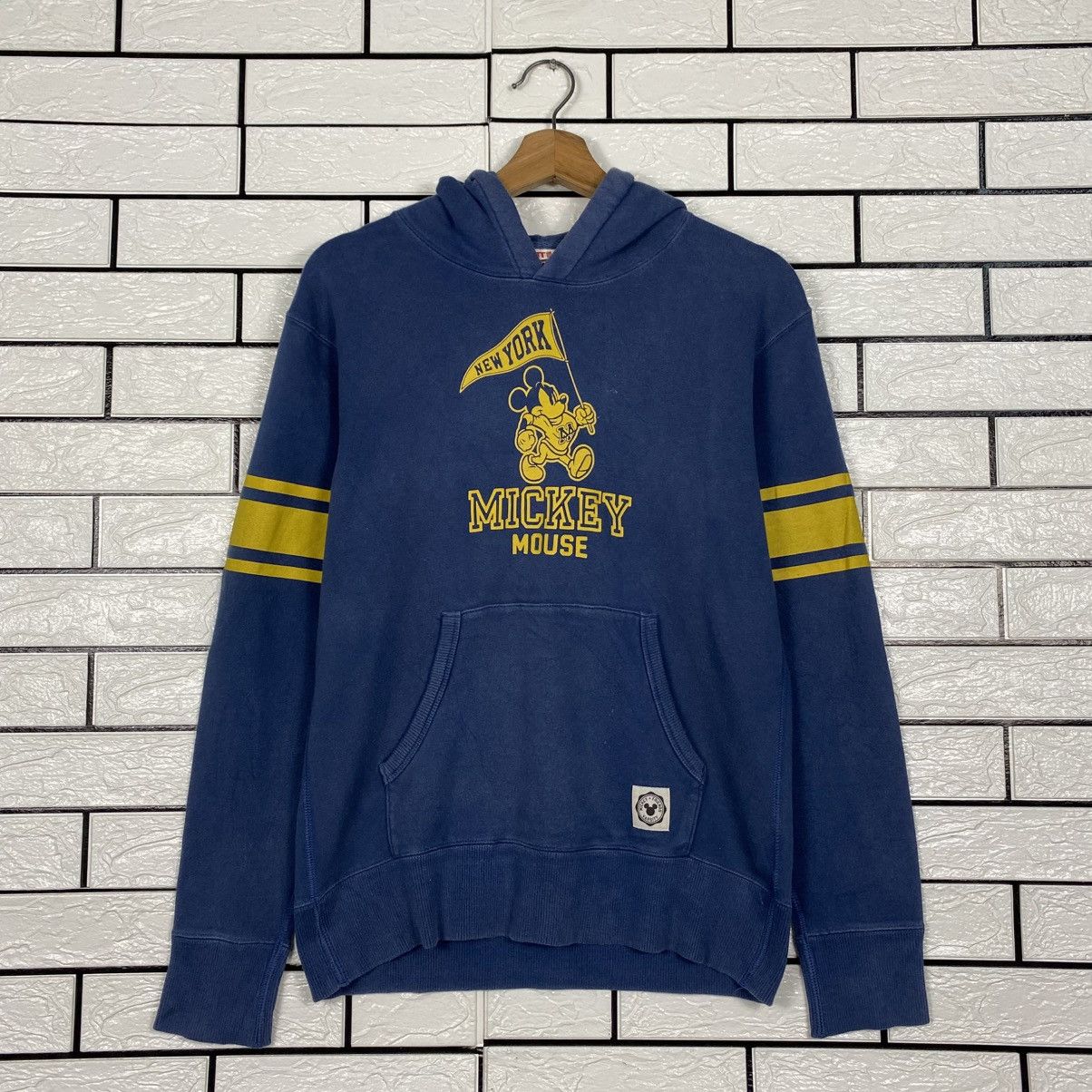Japanese Brand 📌Vintage Hoodie Mickey Mouse UT Big Logo Number Nine Size US S / EU 44-46 / 1 - 13 Thumbnail
