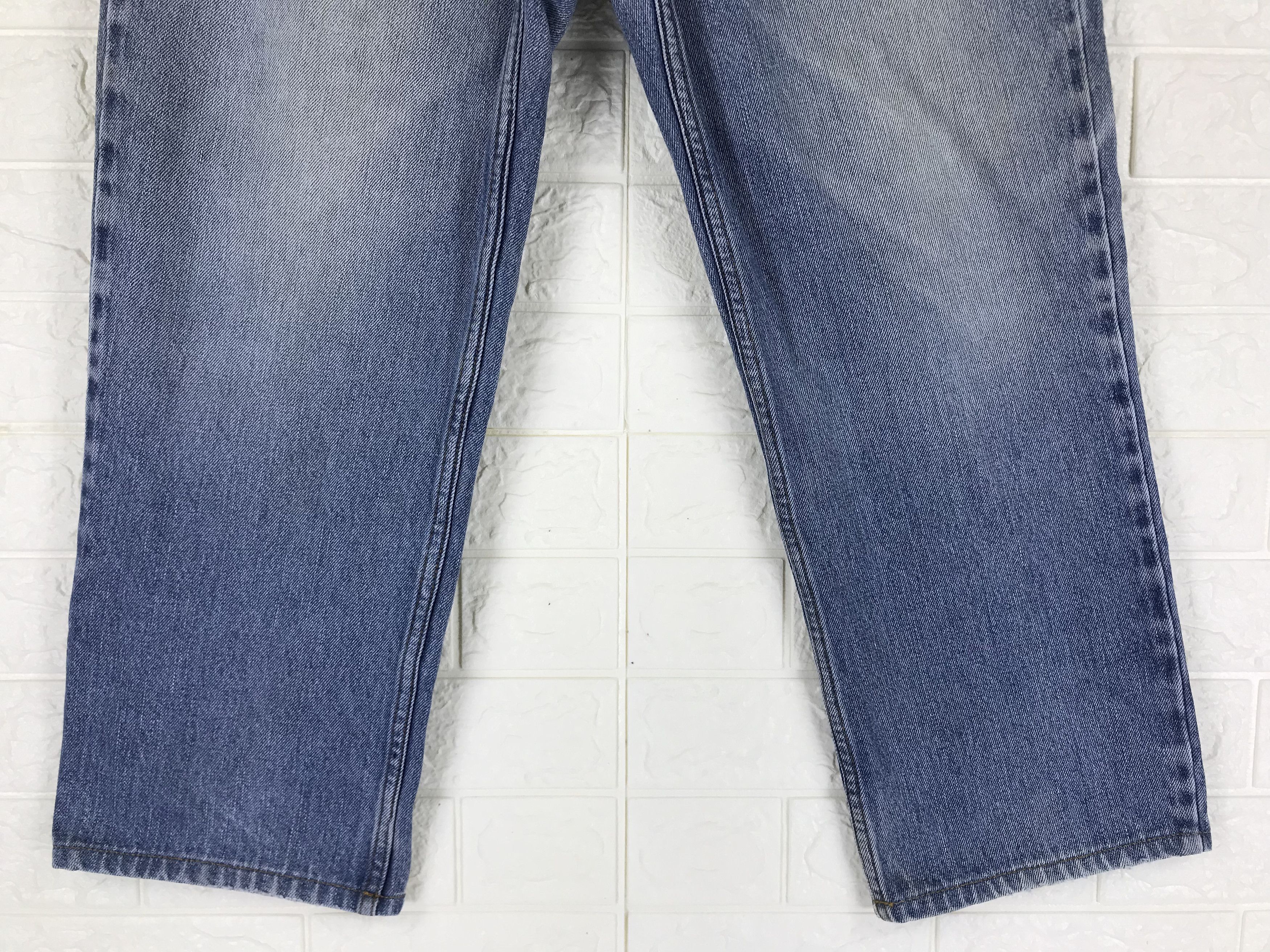 Levi's Vintage Levi's 511 Slim Fit Jeans Faded Blue Denim Size US 34 / EU 50 - 4 Thumbnail