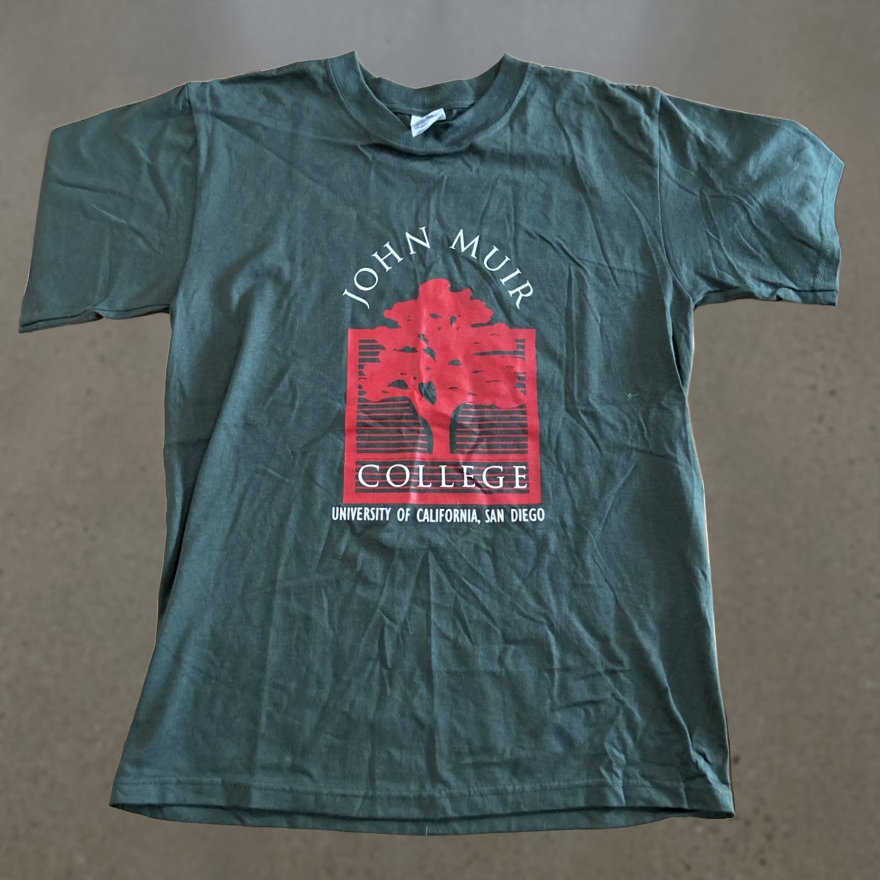 Vintage VINTAGE John Muir College U.C. San Diego T-shirt Size S Men Yellow 80s 90s College University Hanes Beefy T Short Sleeve USA Size US S / EU 44-46 / 1 - 1 Thumbnail