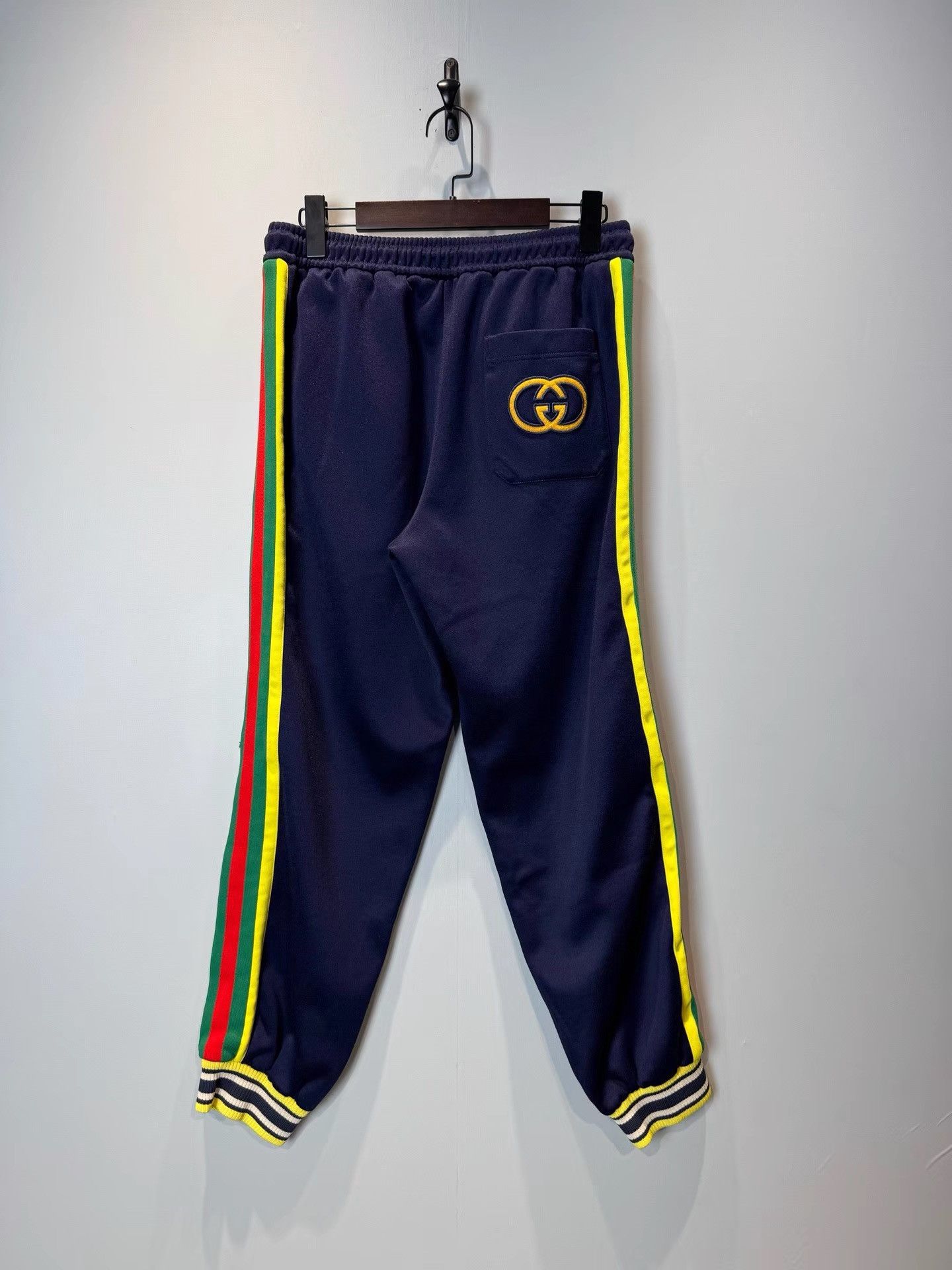 Gucci Gucci Straight Pants with Side Web & Big Logo K36 Size US 33 - 2 Thumbnail