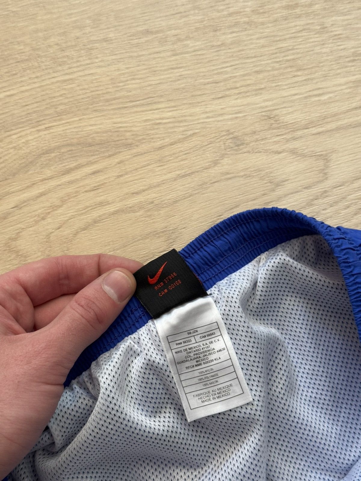 Vintage Vintage 00’s Nike Swim Blue Shorts Size US 36 / EU 52 - 5 Thumbnail