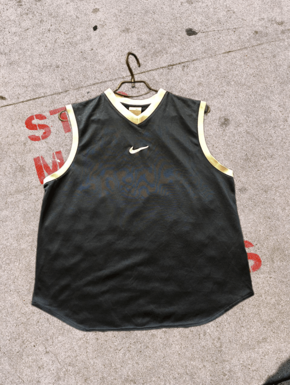 Nike × Vintage Vintage Nike Swoosh tank top Y2K Size US S / EU 44-46 / 1 - 1 Thumbnail