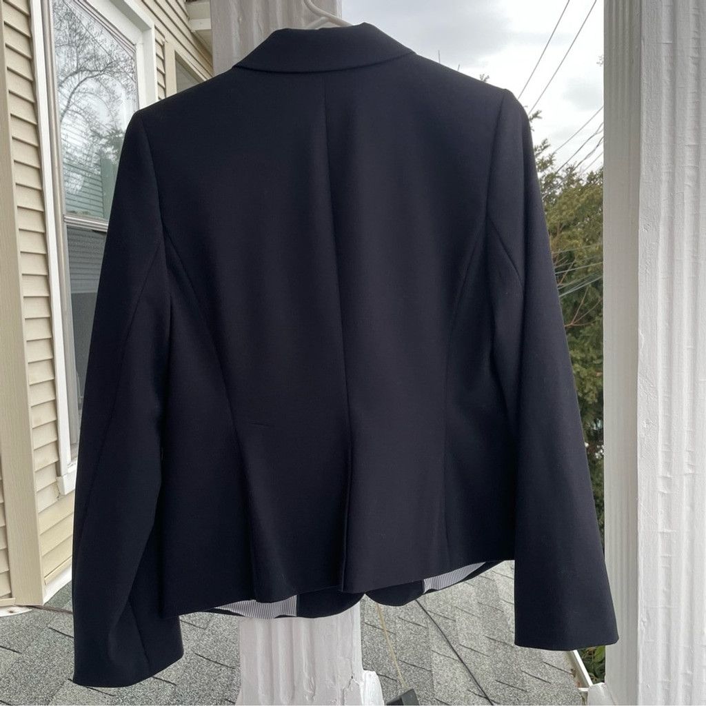Calvin Klein Calvin Klein Flap-Pocket Two-Button Blazer Size 12P Size XL / US 12-14 / IT 48-50 - 3 Thumbnail