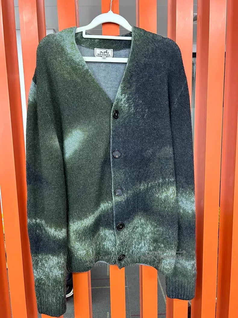 Hermes Hermes Magazine Style Button Cardigan Size M / US 6-8 / IT 42-44 - 1 Thumbnail