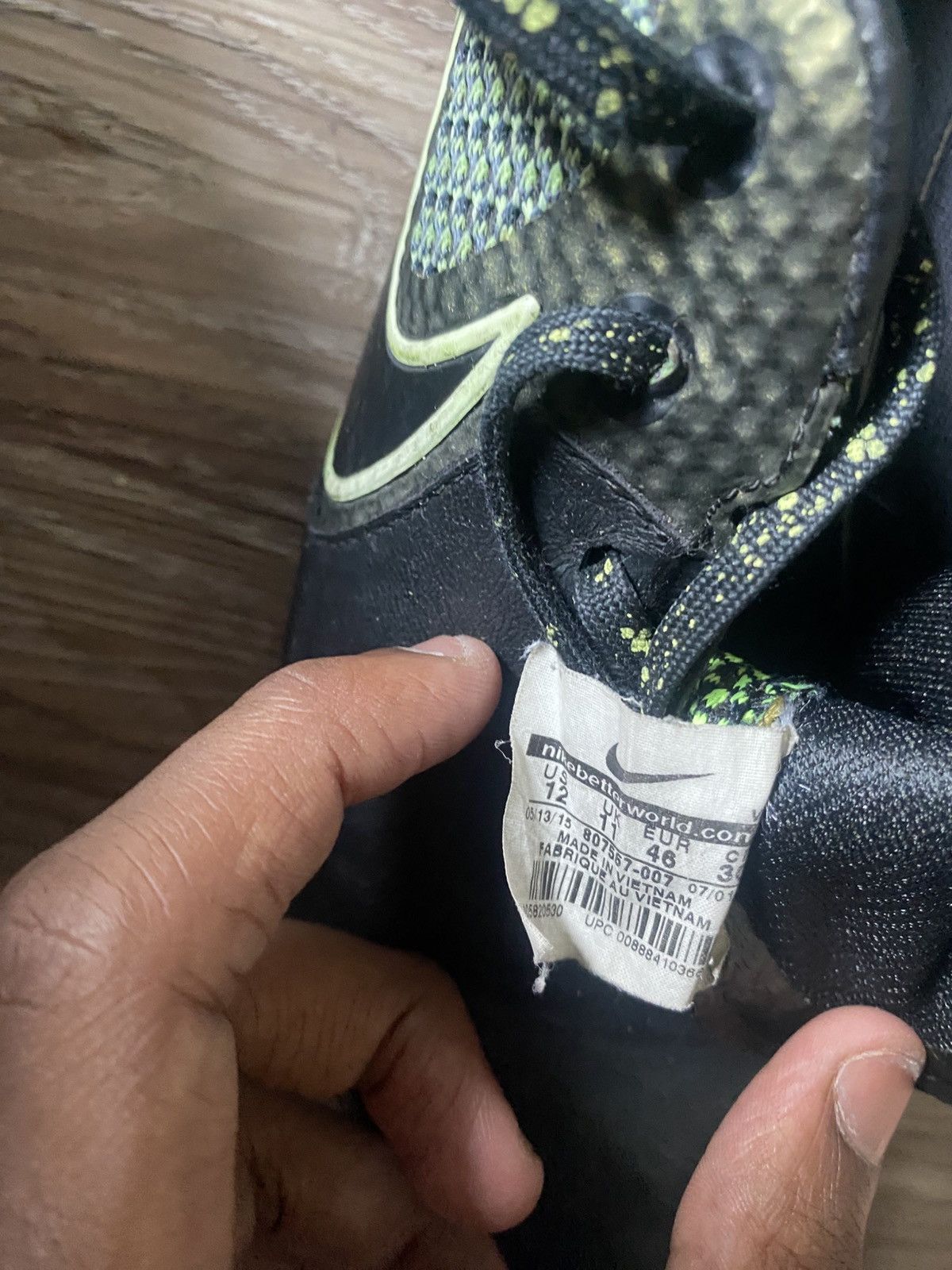 Nike Nike Indoor soccer shoes Size US 12 / EU 45 - 1 Thumbnail