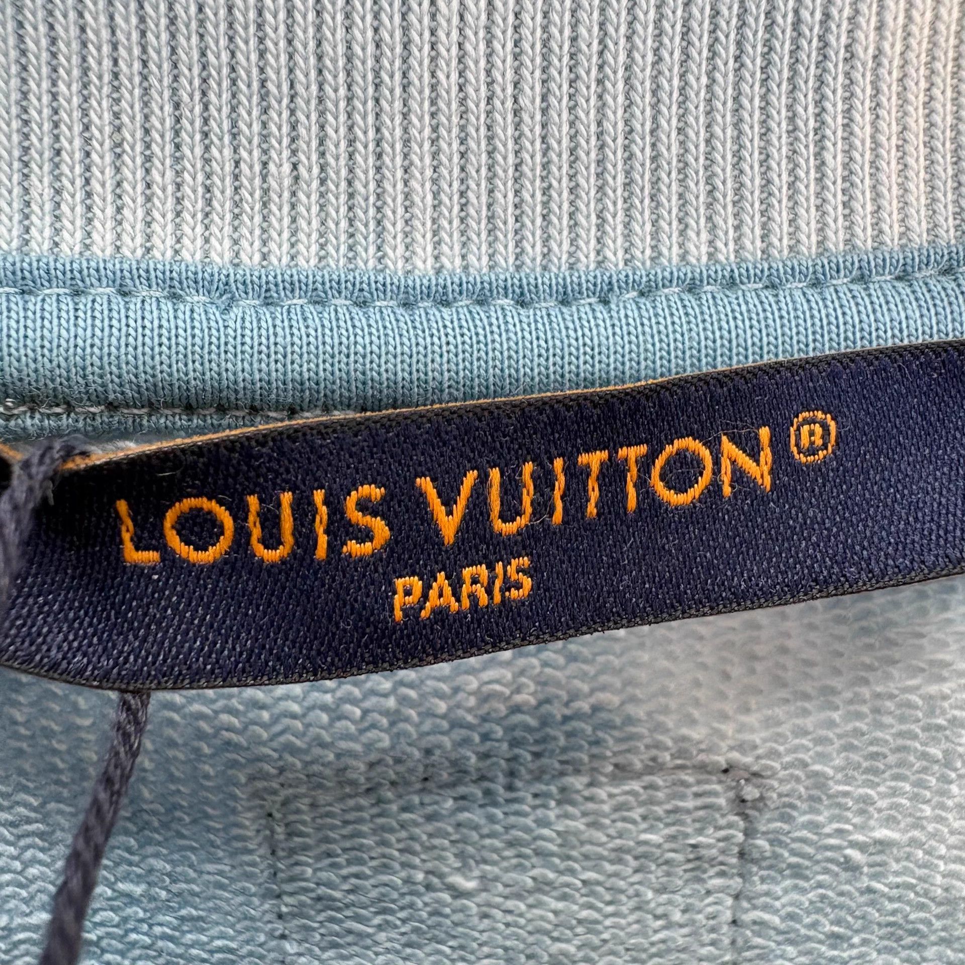 Louis Vuitton LV 26SS sky blue gradient crewneck M NWT IT Size US M / EU 48-50 / 2 - 7 Thumbnail