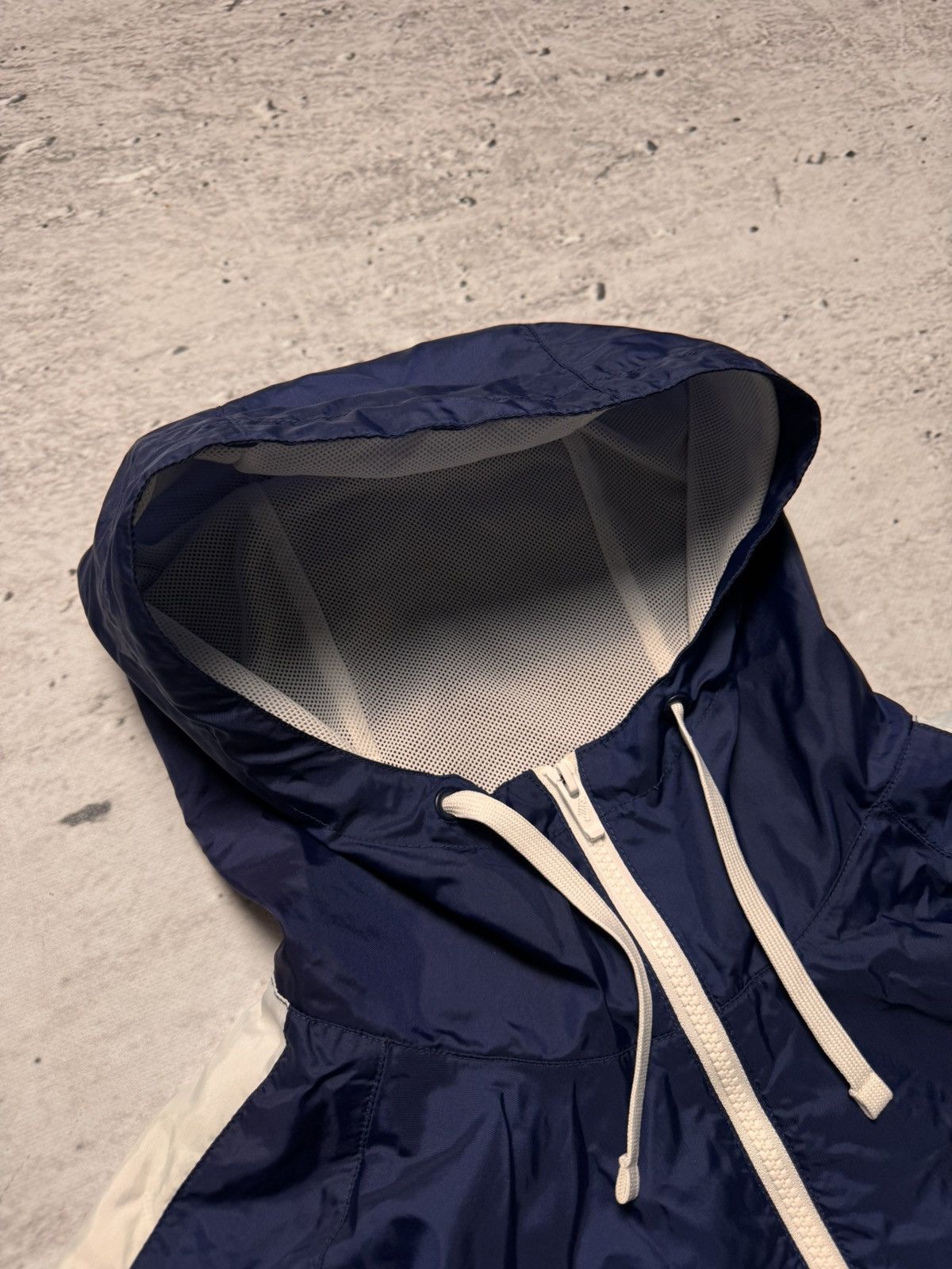 Nike × Vintage NIKE VINTAGE BASIC LOGO OVERSIZE NYLON TRACK SUIT Size US M / EU 48-50 / 2 - 4 Thumbnail