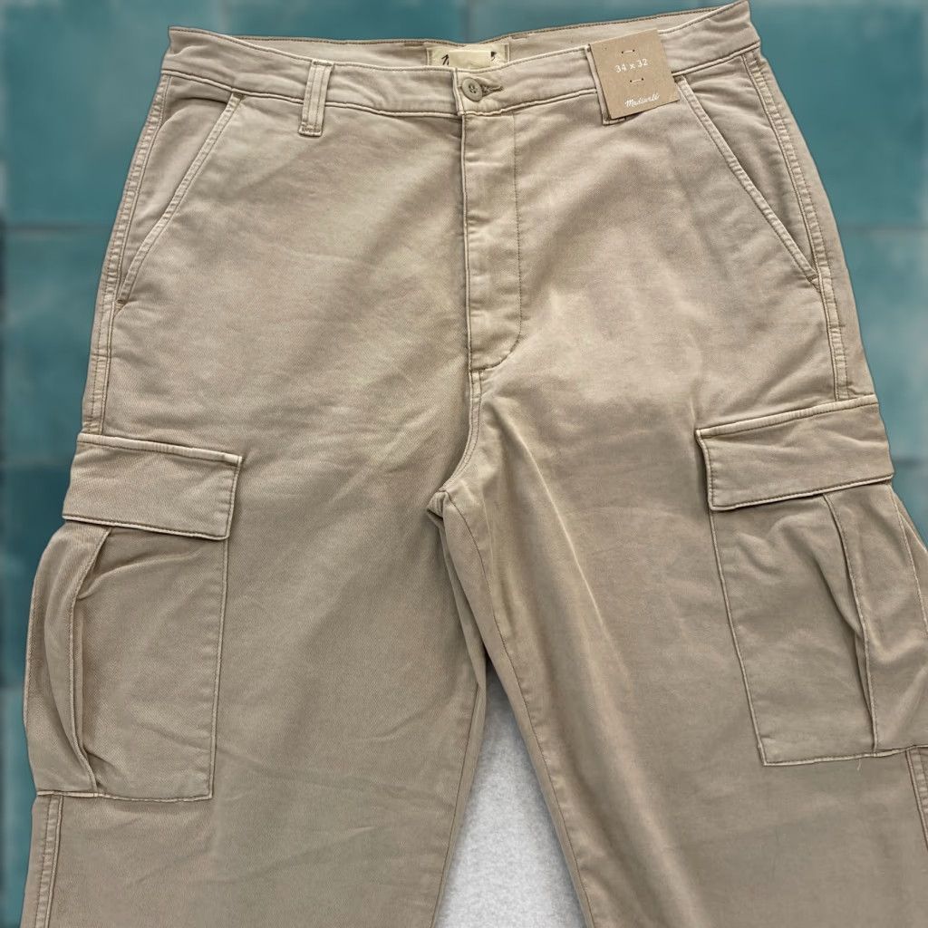 Madewell Madewell Cargo Pants Mens 34x32 Khaki Beige Stretch Fabric Straight Leg Mid Rise Size US 34 / EU 50 - 1 Thumbnail