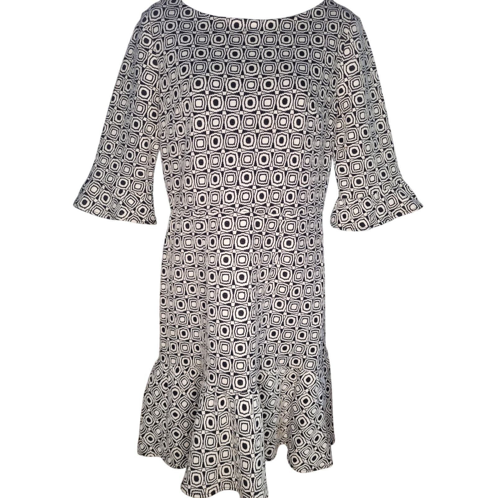 Betsey Johnson Betsey Johnson Vintage Blk/Wht Geometric Dress Ruffled Sz 10 Size L / US 10 / IT 46 - 2 Thumbnail