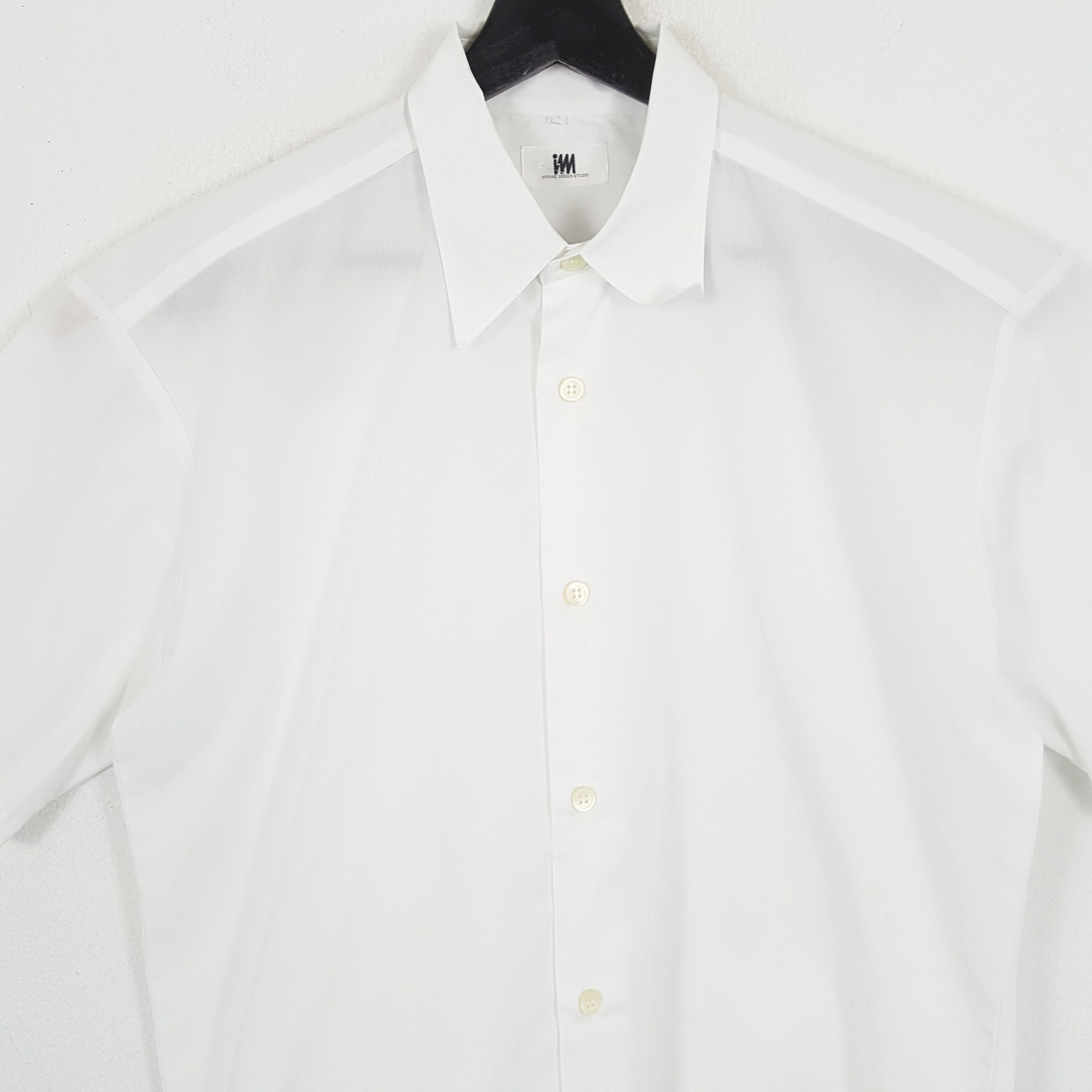 Issey Miyake × Japanese Brand × Vintage IM Miyake Design Studio Japanese ISSEY MIYAKE Shirt Size US L / EU 52-54 / 3 - 2 Thumbnail