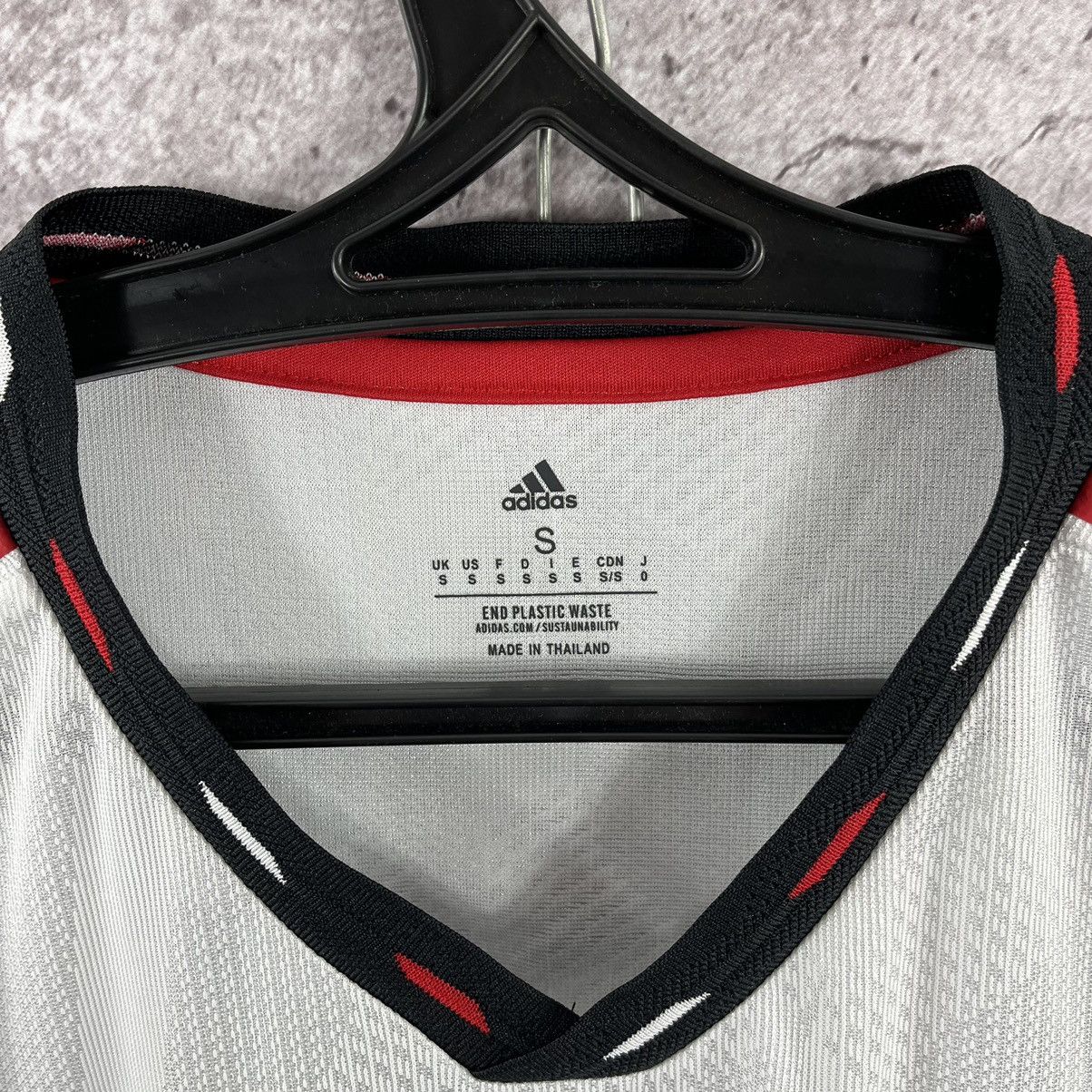 Other Adidas Manchester United Martial 2022/2023 Away Jersey Sz S Size US S / EU 44-46 / 1 - 16 Thumbnail