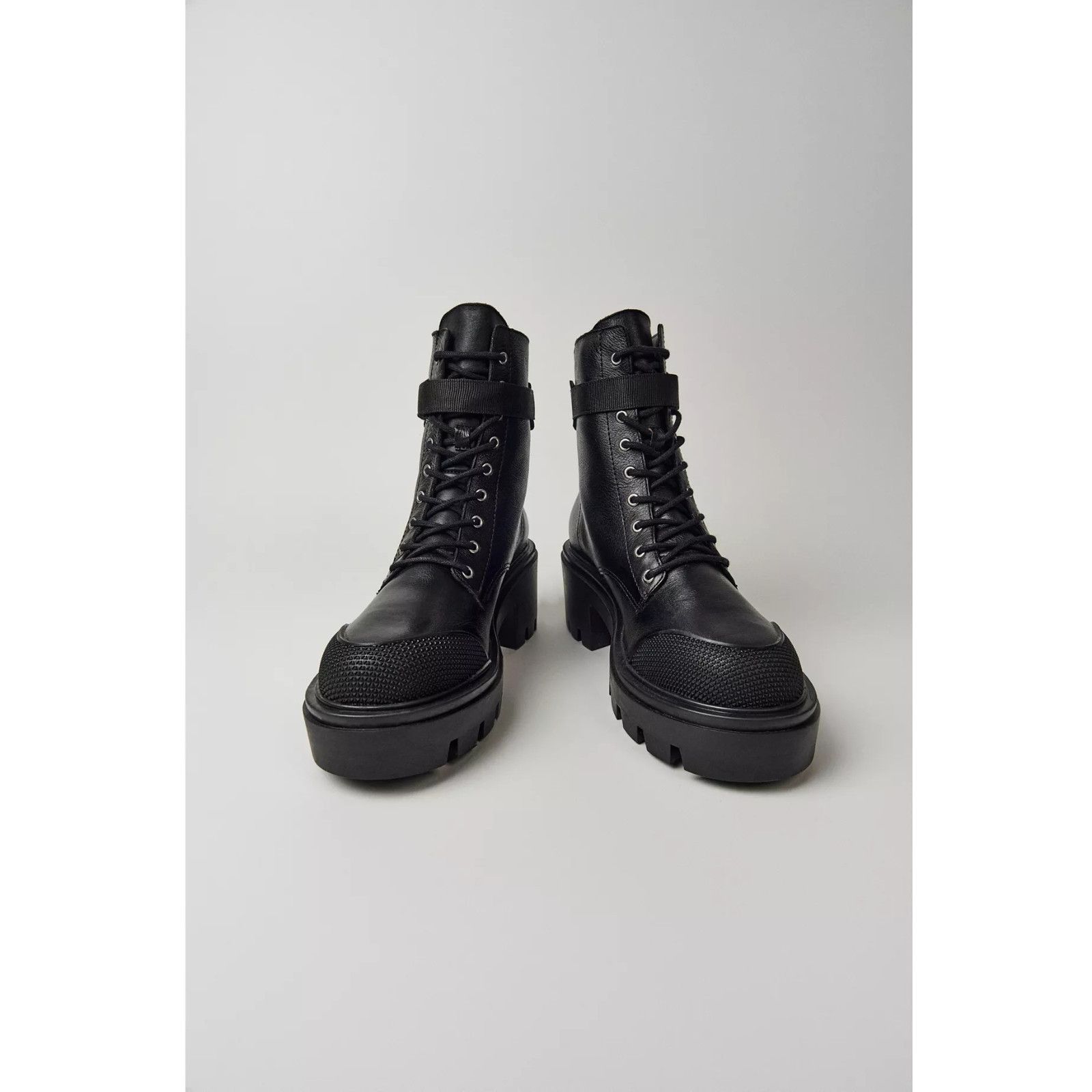 SCHUTZ Schutz Women's Black Sarah Round Toe Boots, 8.5 B, NIB Size US 8.5 / IT 38.5 - 6 Thumbnail