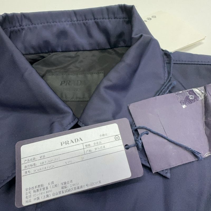 Prada Prada Classic Triangle Logo Short Sleeve Shirt Size US S / EU 44-46 / 1 - 1 Thumbnail