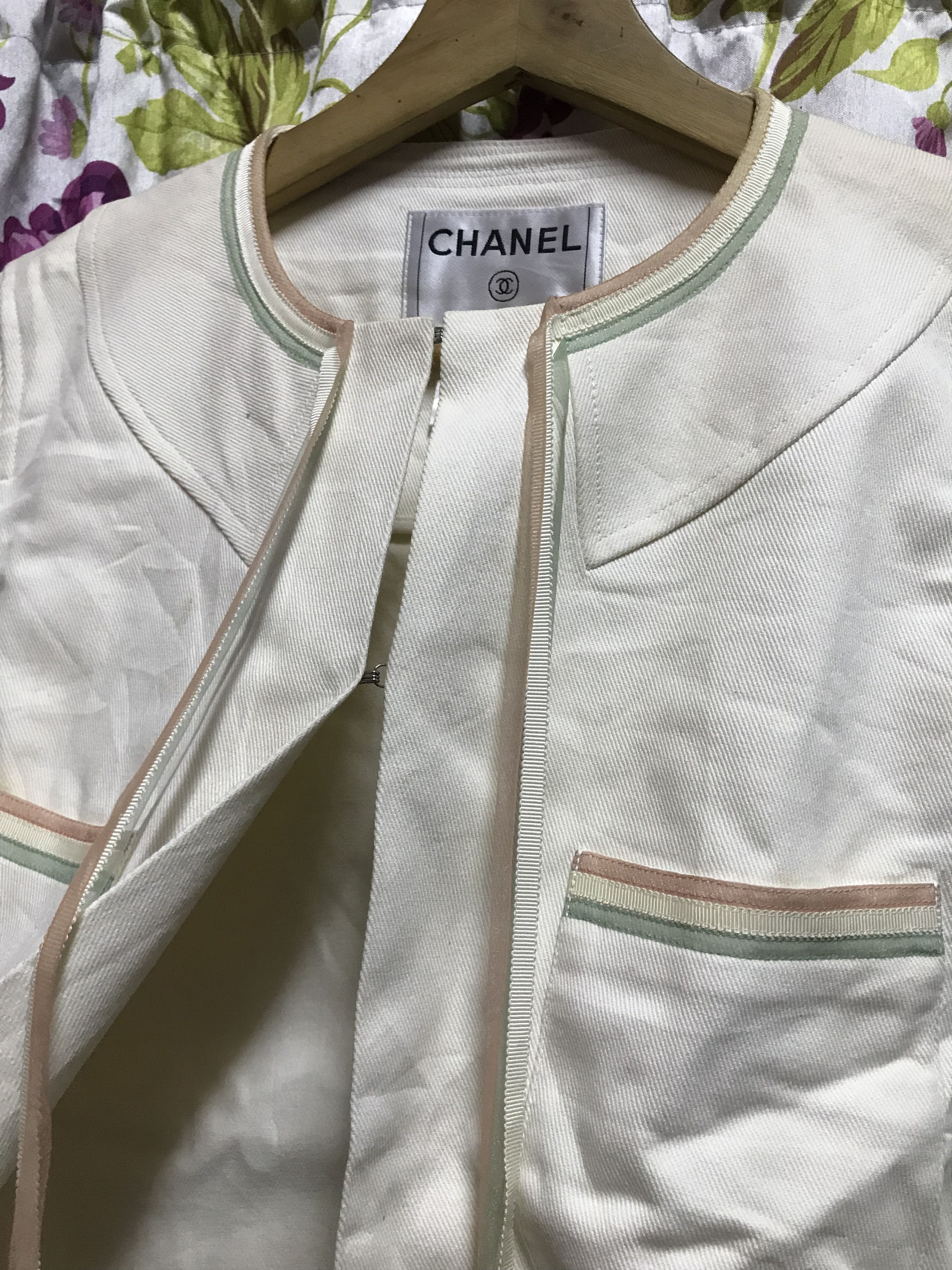 Chanel Authentic Chanel Size S / US 4 / IT 40 - 8 Thumbnail