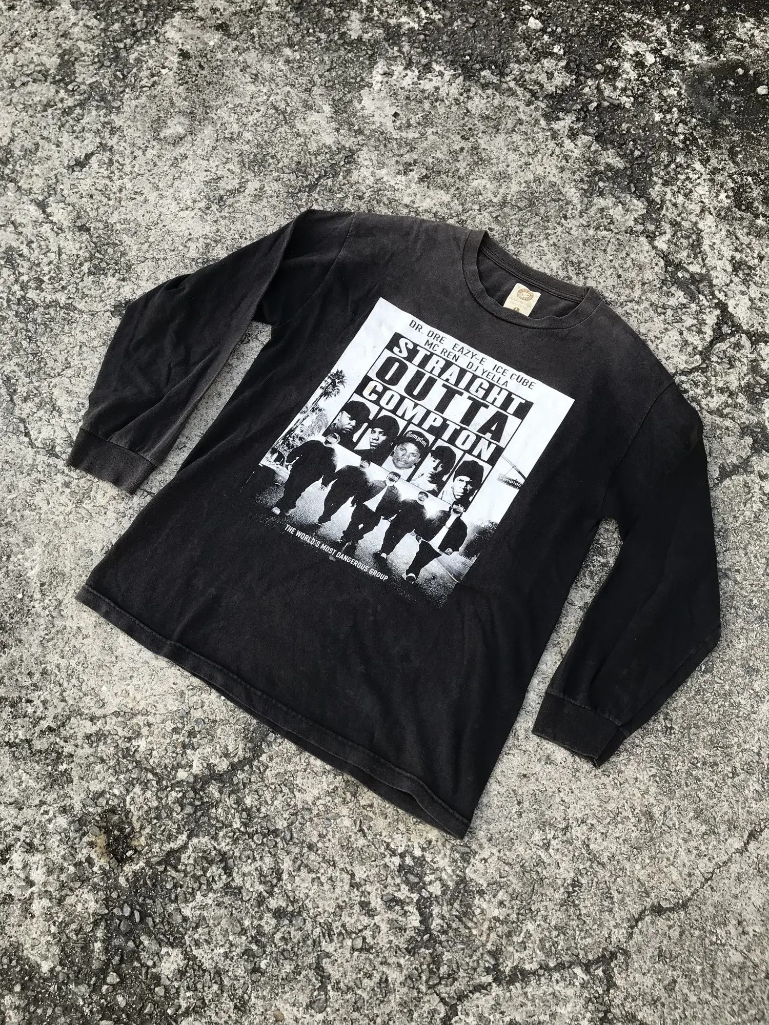 Vintage NWA Eazy-E Snoop Ice Cube Sun Faded Tee Size US L / EU 52-54 / 3 - 3 Thumbnail