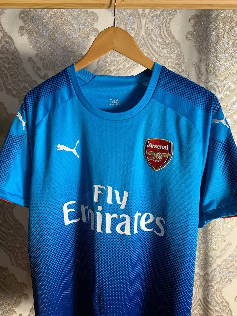 Puma VINTAGE PUMA FC ARSENAL LONDON ENGLAND SOCCER JERSEY Y2K 90s Size US L / EU 52-54 / 3 - 2 Thumbnail