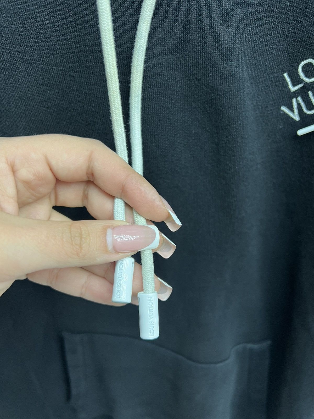 Louis Vuitton Louis Vuitton Black Pin Hoodie Size US XL / EU 56 / 4 - 7 Thumbnail