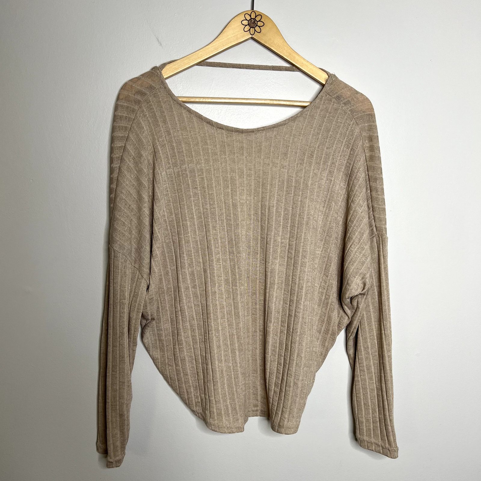 Forever 21 Forever 21 Beige Open Back Ribbed Long Sleeve Top Size M / US 6-8 / IT 42-44 - 4 Thumbnail