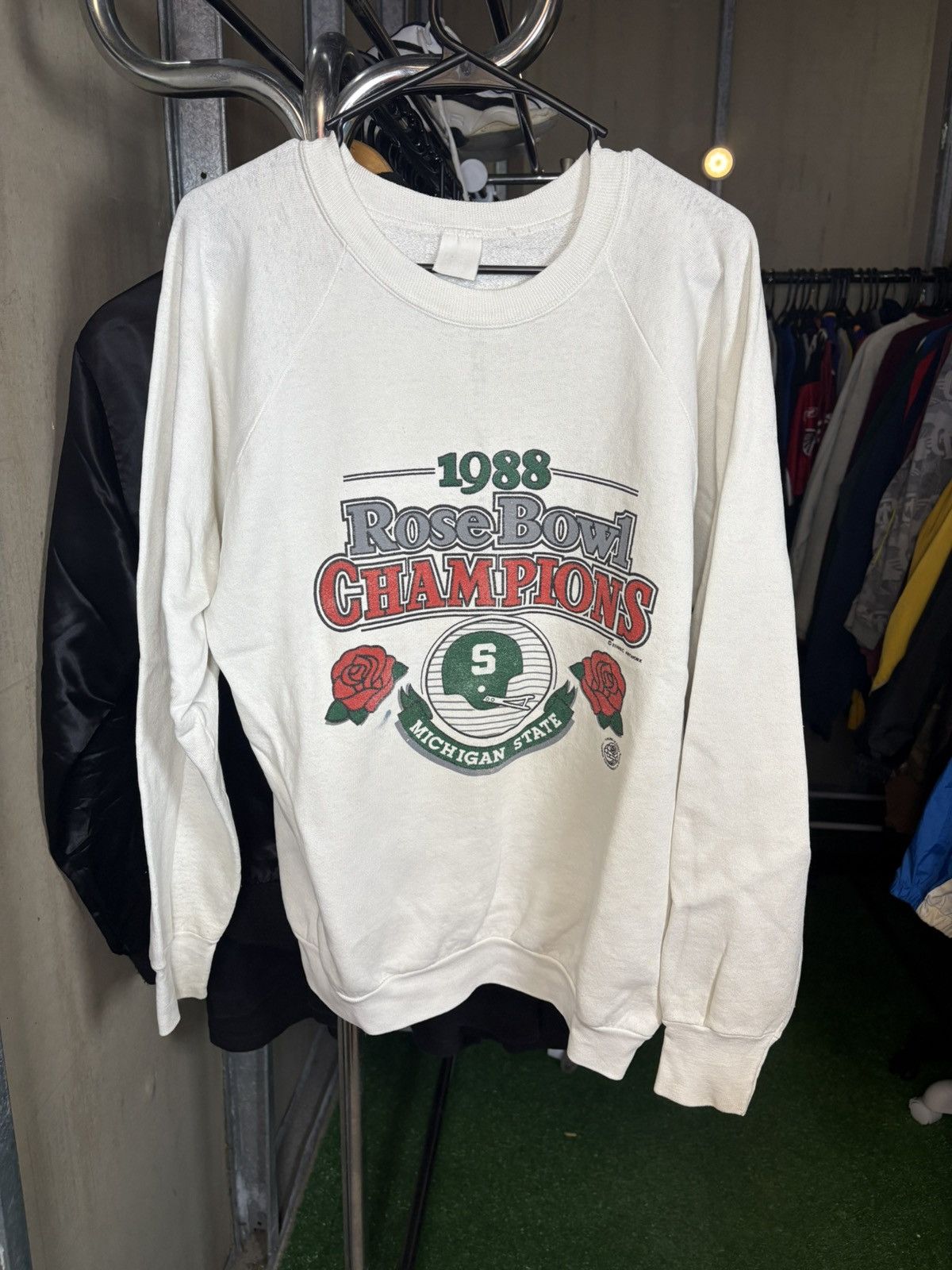 NCAA × Vintage 1988 Michigan State University RoseBowl crewneck sweatshirt Size US XL / EU 56 / 4 - 1 Thumbnail