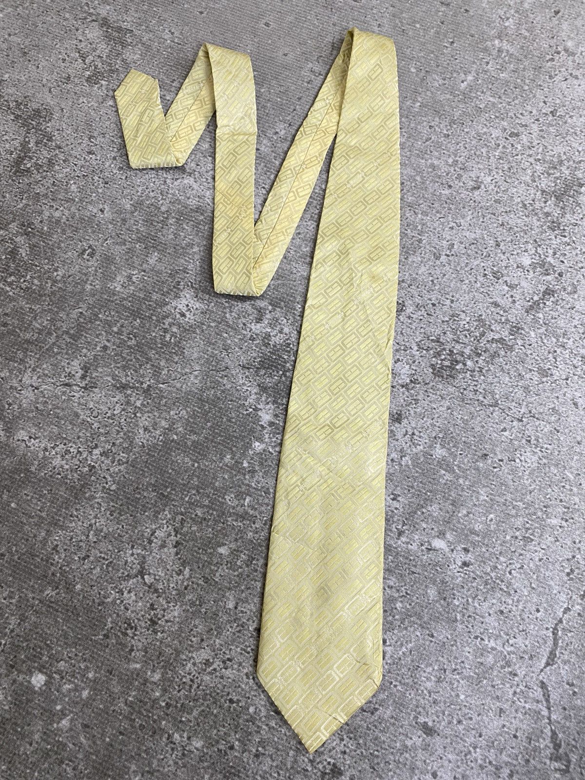 Burberry Burberry Yellow Silk Tie Size ONE SIZE - 1 Thumbnail