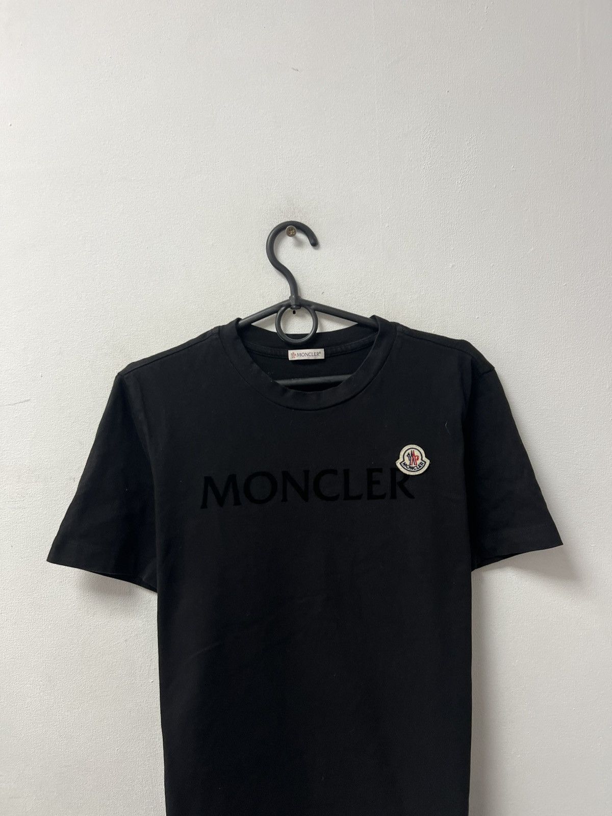Moncler T-Shirt Moncler big logo black Size US S / EU 44-46 / 1 - 2 Thumbnail