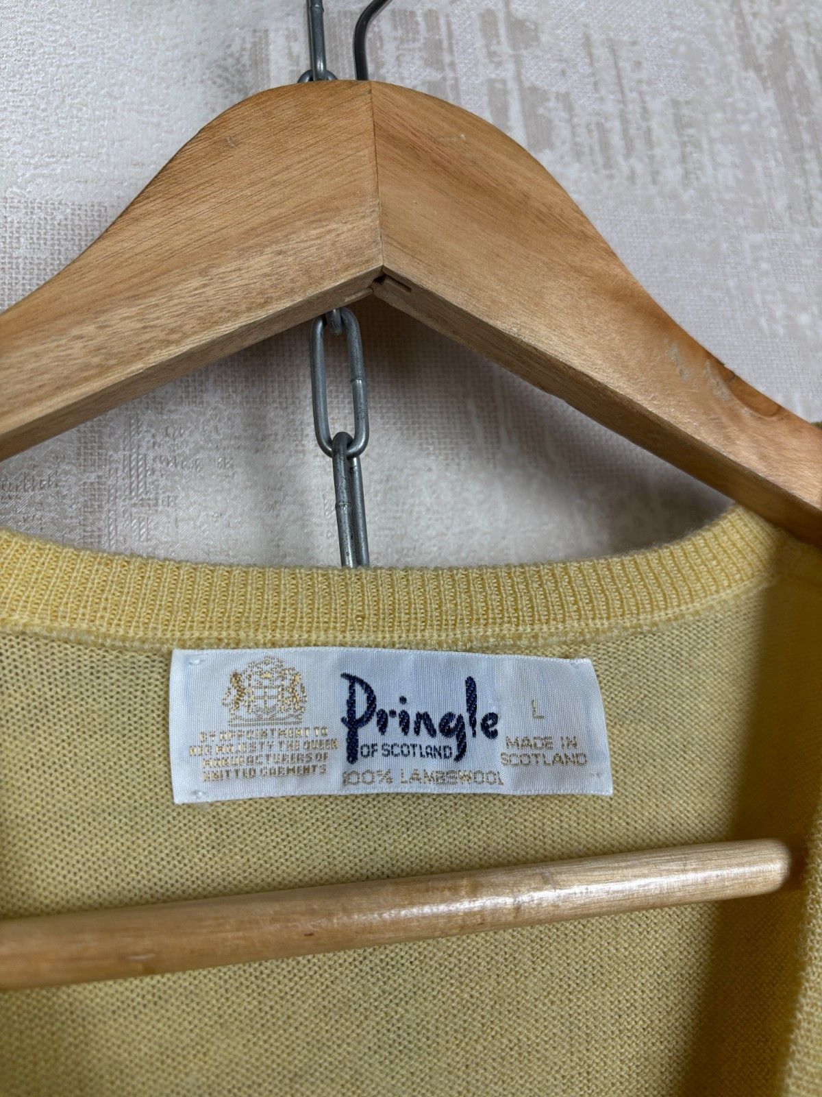 Pringle Of Scotland Vintage Pringle of Scotland Lambswool V-neck Sweater L-XL Size US L / EU 52-54 / 3 - 6 Thumbnail