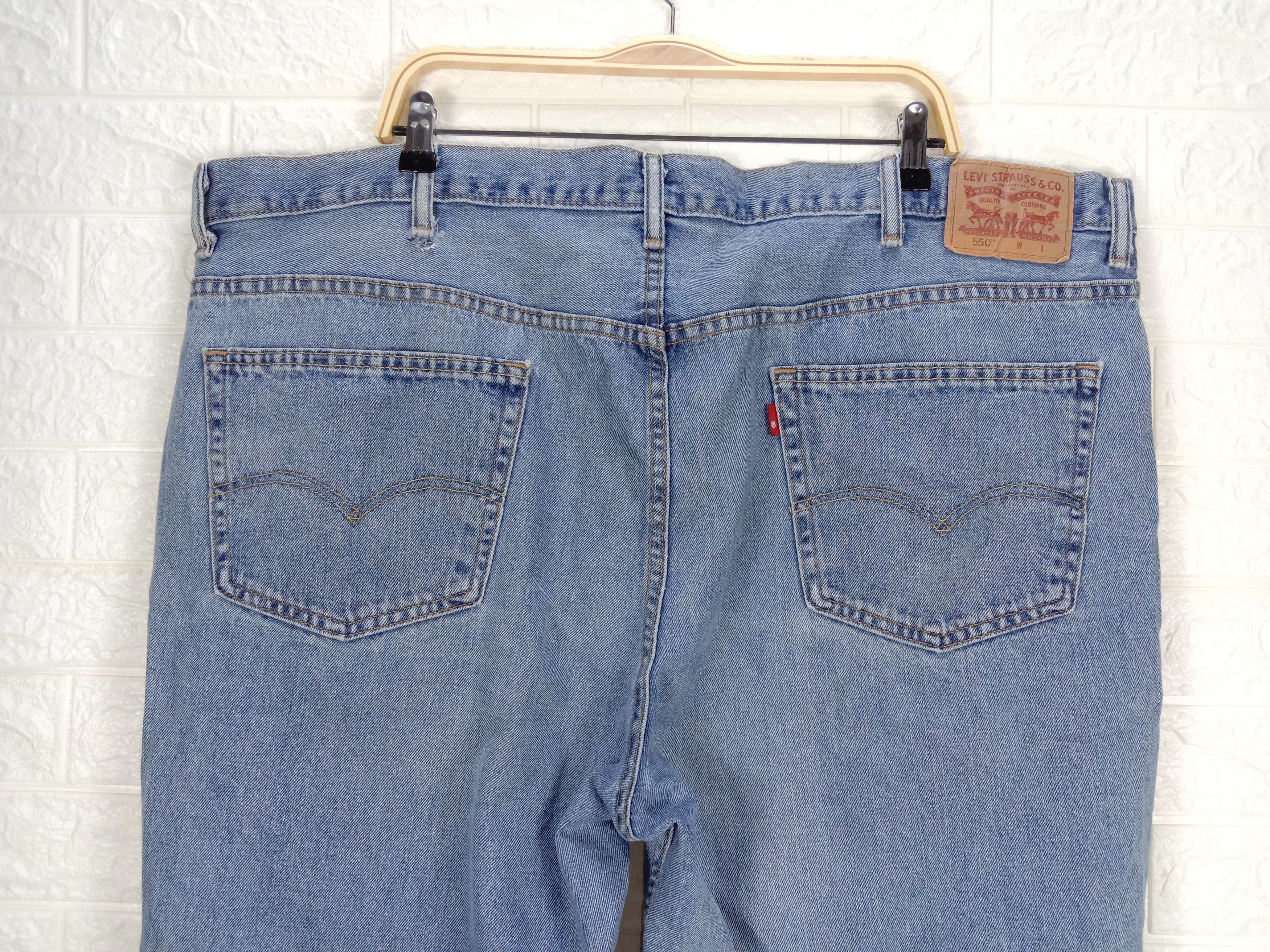 Levi's Vintage Levi's 550 Jeans Blue Wash Denim Over Size 48x43 Size US 44 / EU 60 - 6 Thumbnail
