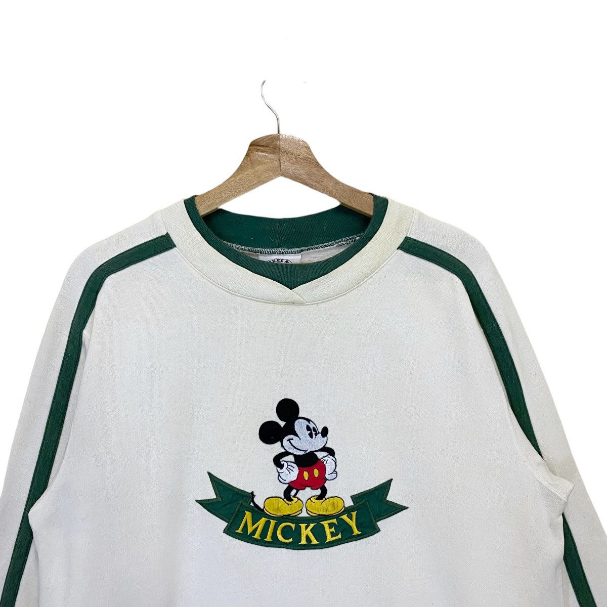 Disney × Mickey Mouse × Vintage Vintage 90s Mickey Mouse Crewneck Sweatshirt Size US XL / EU 56 / 4 - 4 Thumbnail