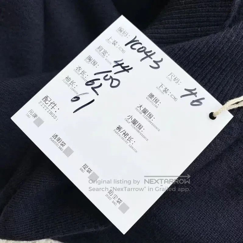 Fendi Fendi Navy Wool Women's Sweater . Size XXS / US 00 / IT 34 - 7 Thumbnail