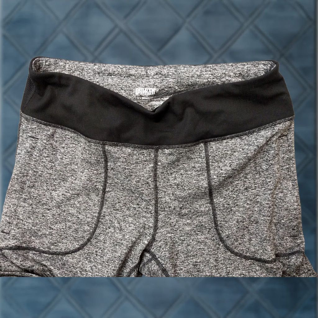 Duluth Trading Company Duluth Trading Co Leggings Womens L Gray Stretch Pockets Zip Stirrup Ankle Yoga Gym Running Knit Flecked Slim Fit Regular Size 36" / US 14 / IT 50 - 1 Thumbnail