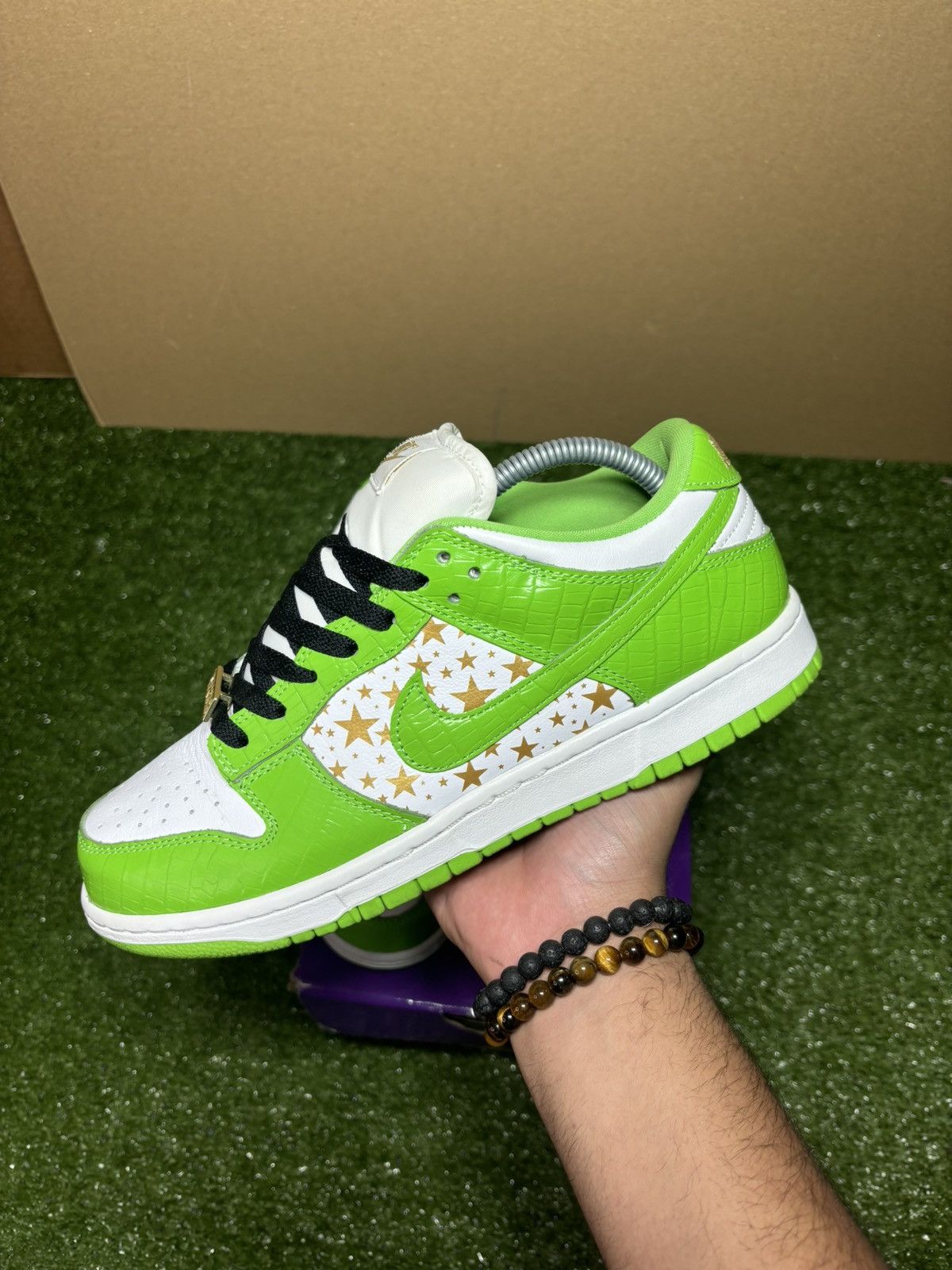 Nike SB × Supreme Nike sb supreme stars mean green 2021 Size US 8.5 / EU 41-42 - 2 Thumbnail