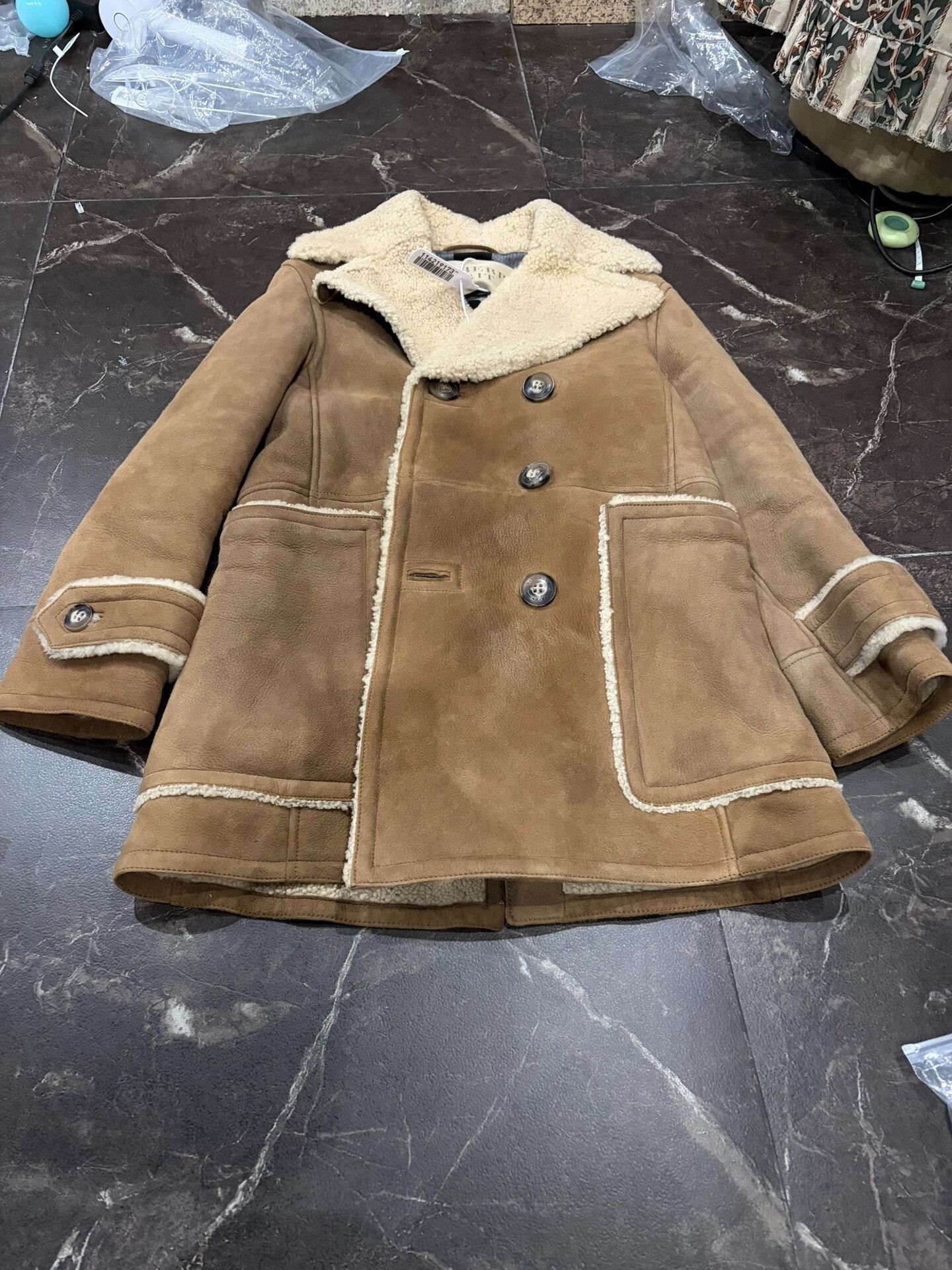 Burberry Burberry Lapel Shearling Coat Size S / US 4 / IT 40 - 1 Thumbnail