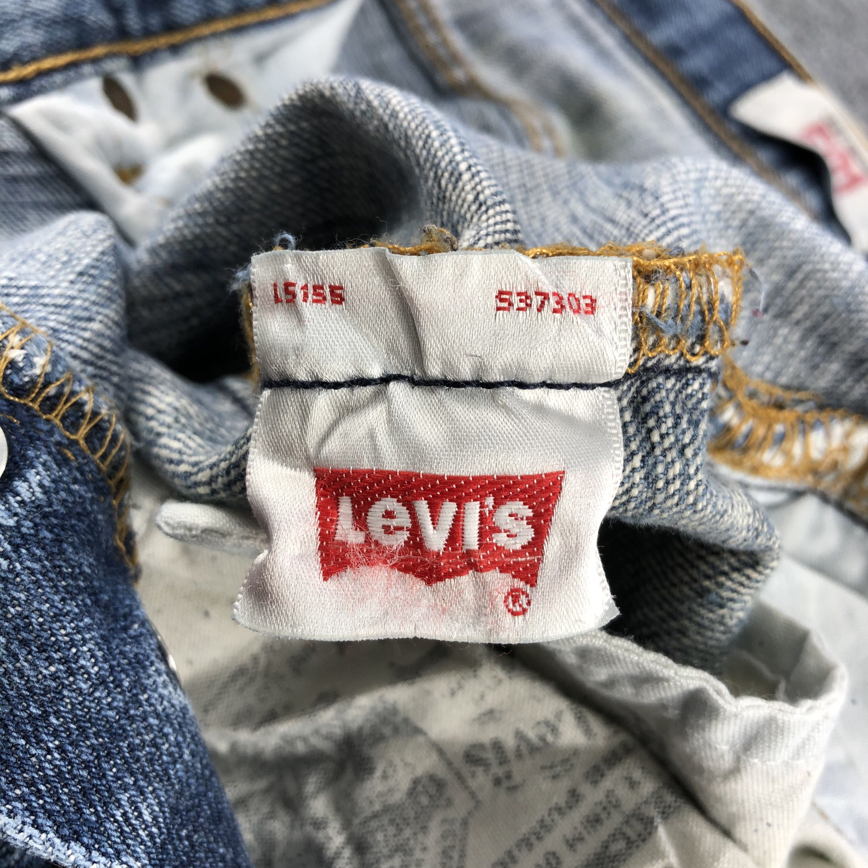 Levi's Vintage Blue Wash Levis 501 Jeans-J1497 Size US 33 - 14 Thumbnail