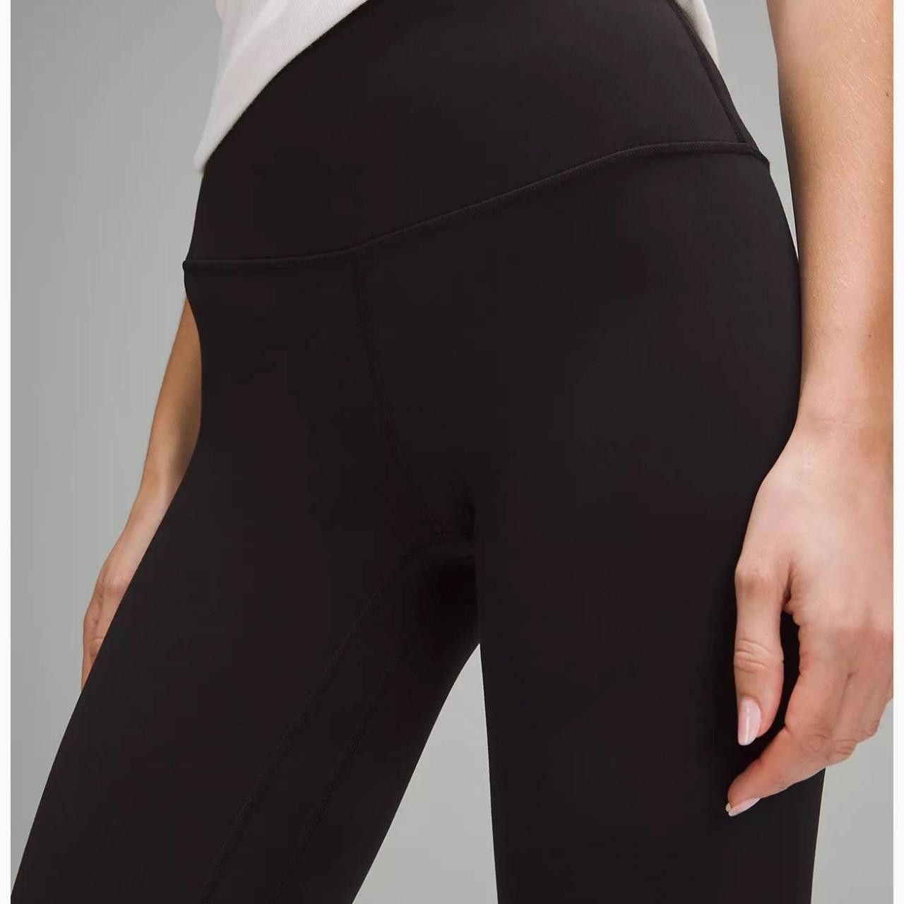 Designer Lululemon Align Crop 23 Leggings A22a Size 28" / US 6 / IT 42 - 4 Thumbnail