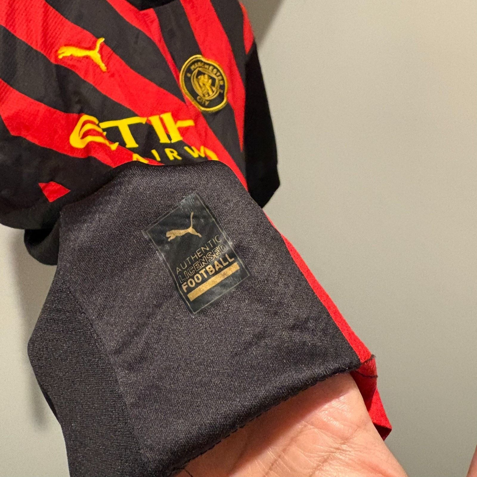 Puma Puma Manchester City 2022/2023 Away Soccer Jersey L Size US L / EU 52-54 / 3 - 6 Thumbnail