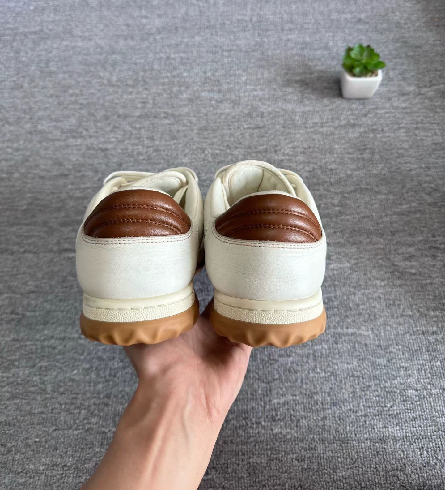 Gucci Gucci Mac80 White Brown 41 EU Good Condition Minor Wear Size US 8 / EU 41 - 6 Thumbnail
