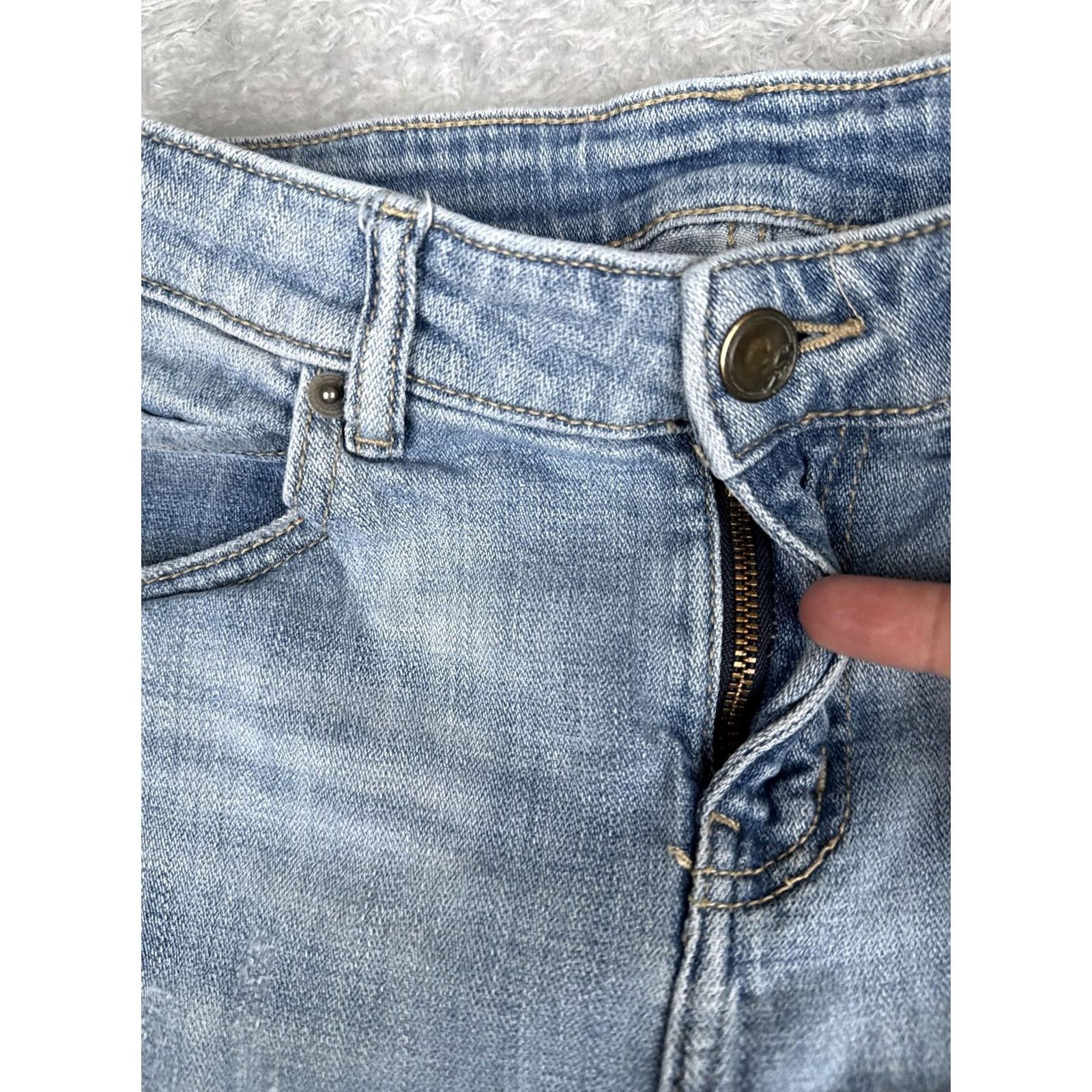 Vintage Cosmic Blue Love Jeans Skinny 26 Womens Light Blue Denim 5-Pocket Zip Stretch Mid Rise Inseam 25 Size 26" / US 2 / IT 38 - 5 Thumbnail