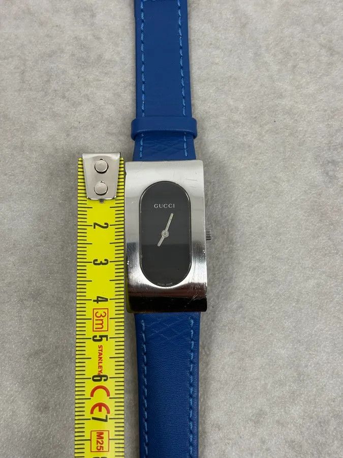 Gucci 2000s Gucci Minimalist Rectangular Leather Watch Size ONE SIZE - 8 Thumbnail