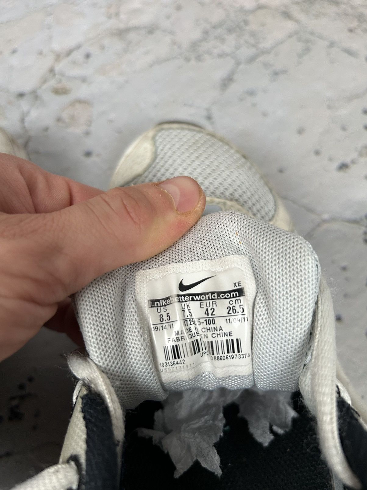 Nike Vintage Nike Sneakers Swoosh Y2K 90s Streetwear Retro Size US 8.5 / EU 41-42 - 9 Thumbnail