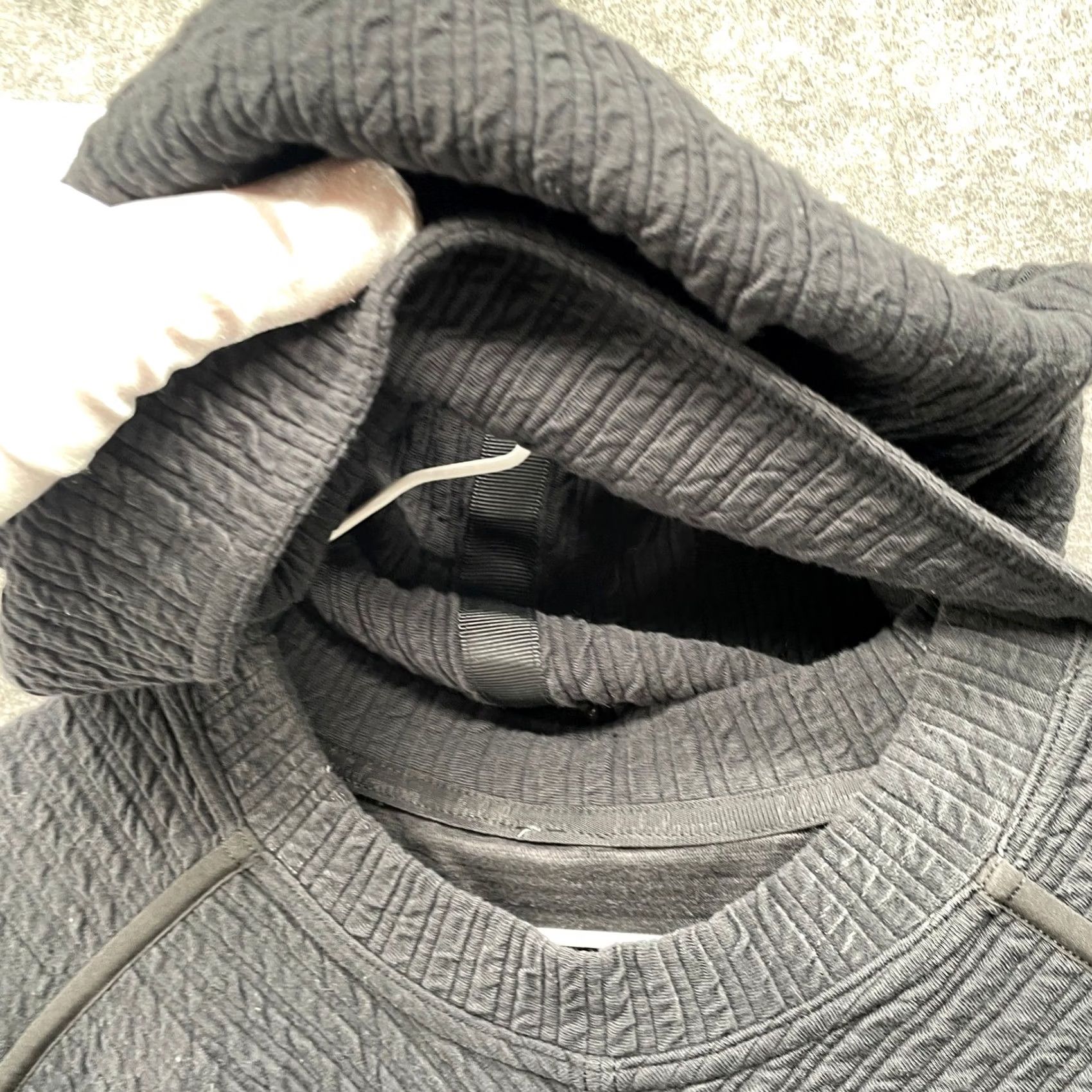Lululemon Lululemon On Repeat Dress Womens 8 Black Textured Relaxed Long Sleeve Crewneck Knit Dress Sweater Size M / US 6-8 / IT 42-44 - 5 Thumbnail