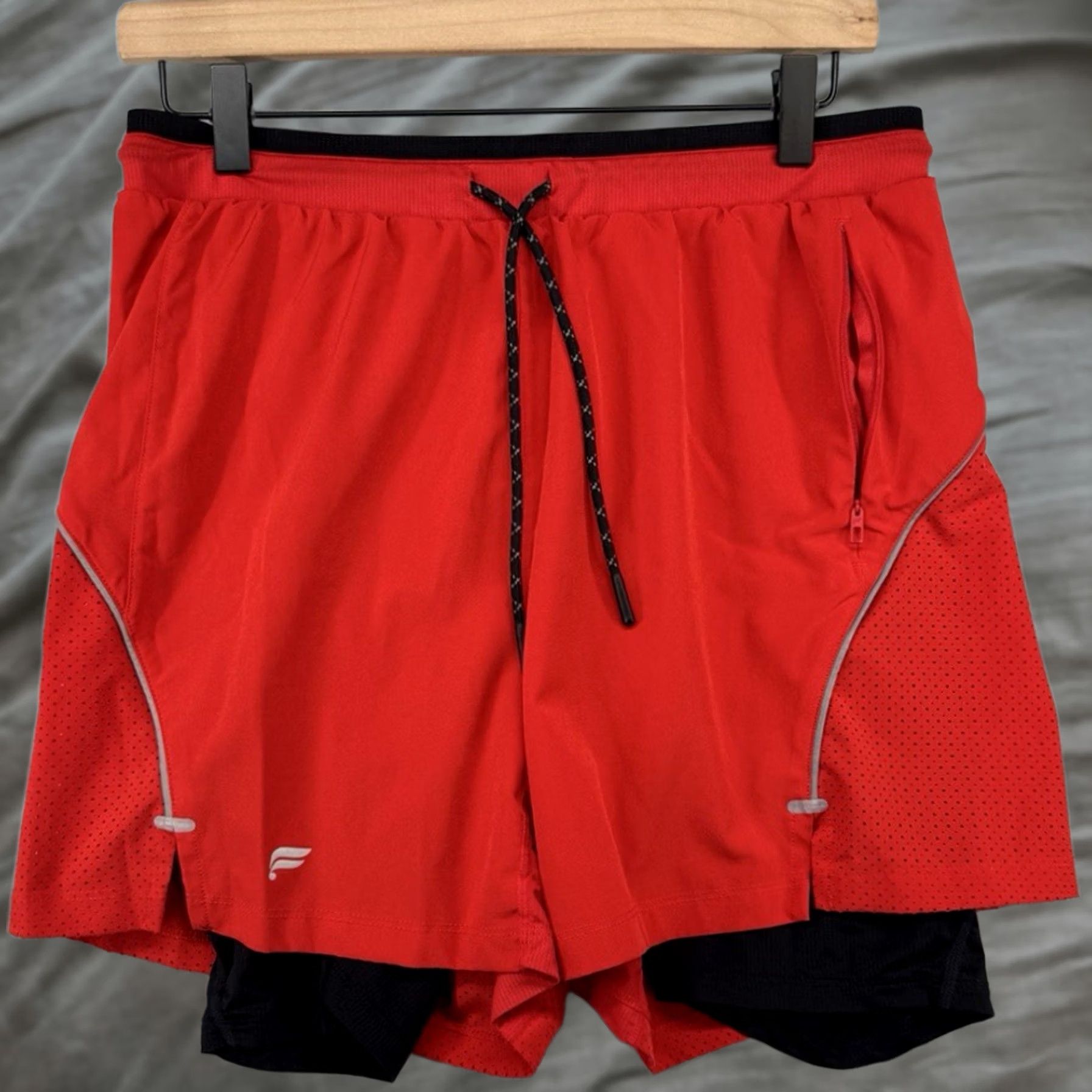 Fabletics Fabletics Kadence Shorts Lined Red Black Men's Medium M 5" Inseam Size US 31 - 1 Thumbnail