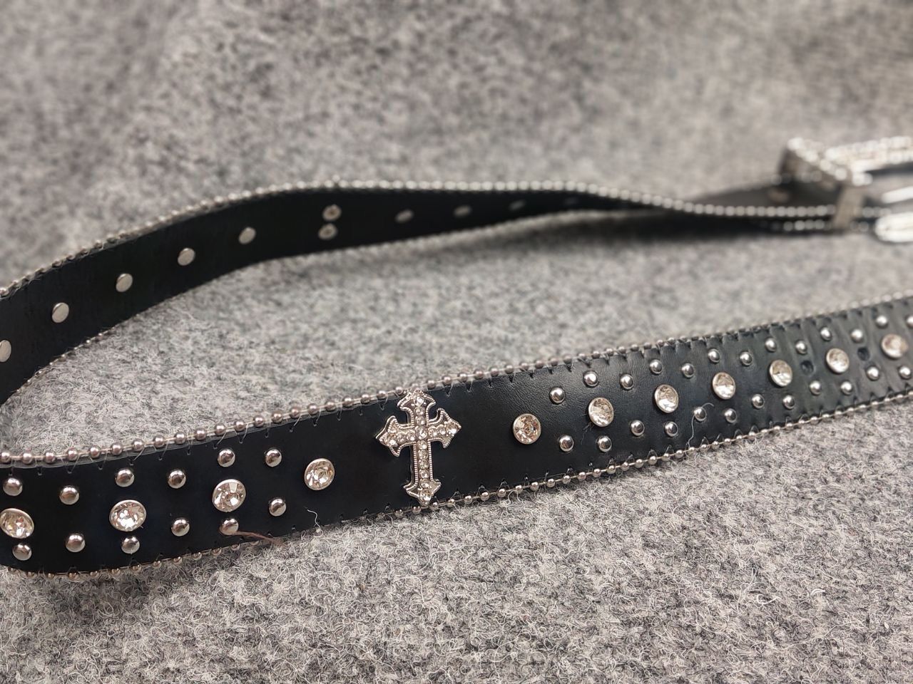 Le Grande Bleu (L.G.B.) Vintage with cross BB. Simon Style Belt Black Leather Y2K Size ONE SIZE - 9 Thumbnail