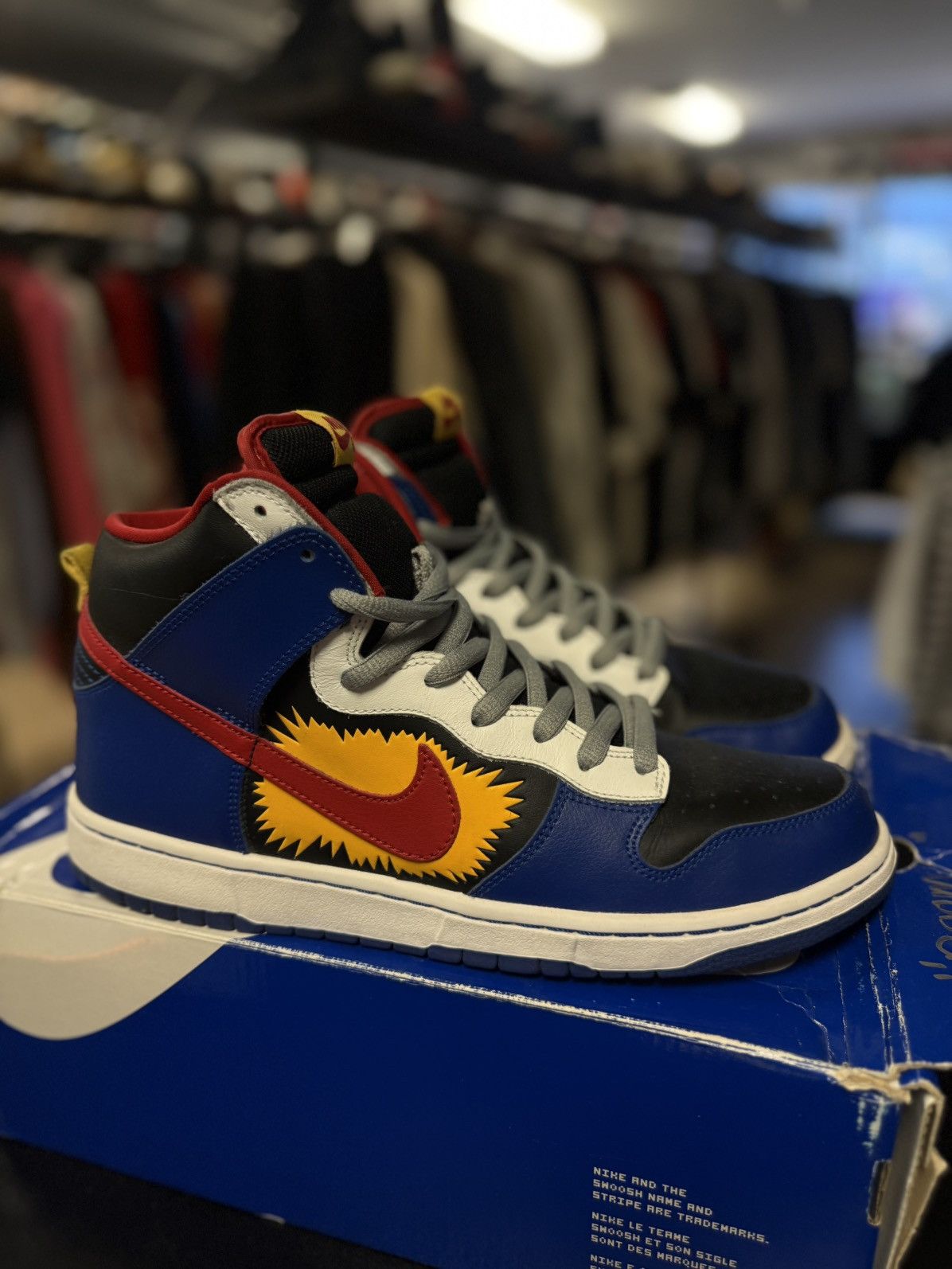 Nike Size 11 - Nike SB Dunk High Comic Boom Superman 305050-064 Size US 11 / EU 44 - 2 Thumbnail