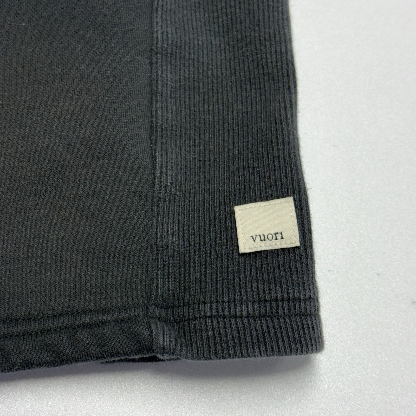 Vuori Vuori Sweatshirt Black Crew Neck Size Large Organic Cotton Size US L / EU 52-54 / 3 - 6 Thumbnail