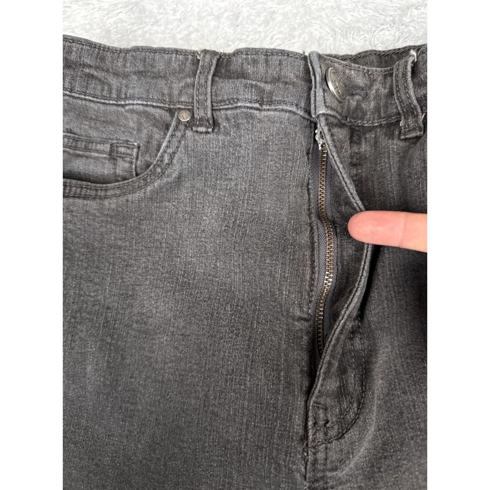 Vintage FDJ French Dressing Jeans Womens 12 Gray Charcoal High Rise Flare 28x32 Stretch Denim 5-Pocket Rhinestone Vintage No Size 34" / US 12 / IT 48 - 5 Thumbnail