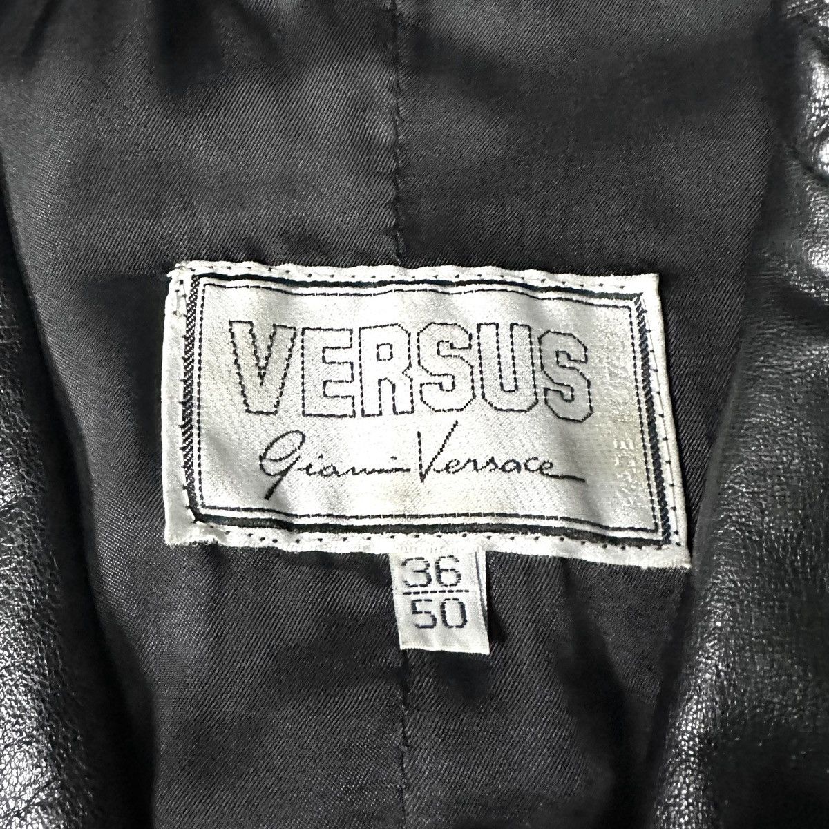 Versace 90s made in ITALY VERSUS VERSACE leather western jacket Size US L / EU 52-54 / 3 - 10 Thumbnail