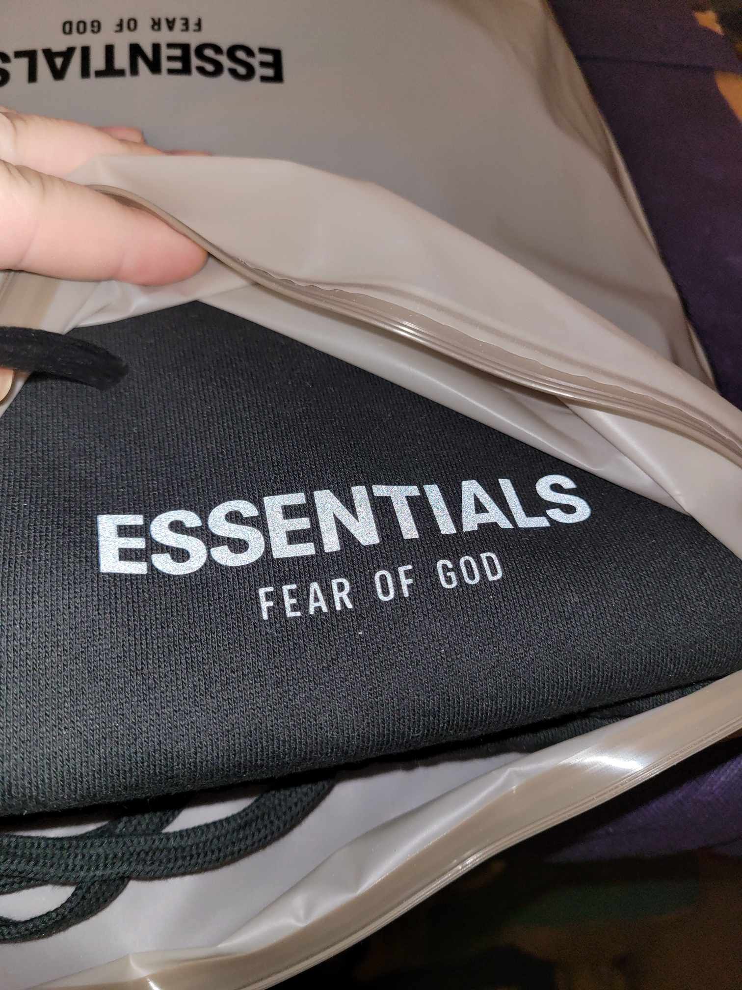 Fear of God Fear of god essential black sweatpants size L Size US 34 / EU 50 - 5 Thumbnail